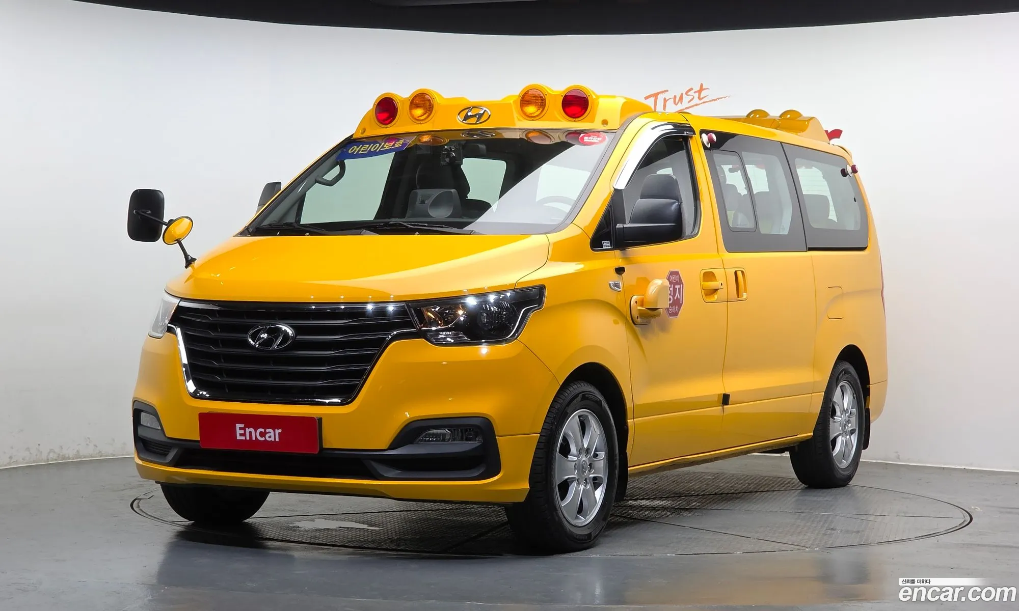 Hyundai Grand Starex 2018 — 19