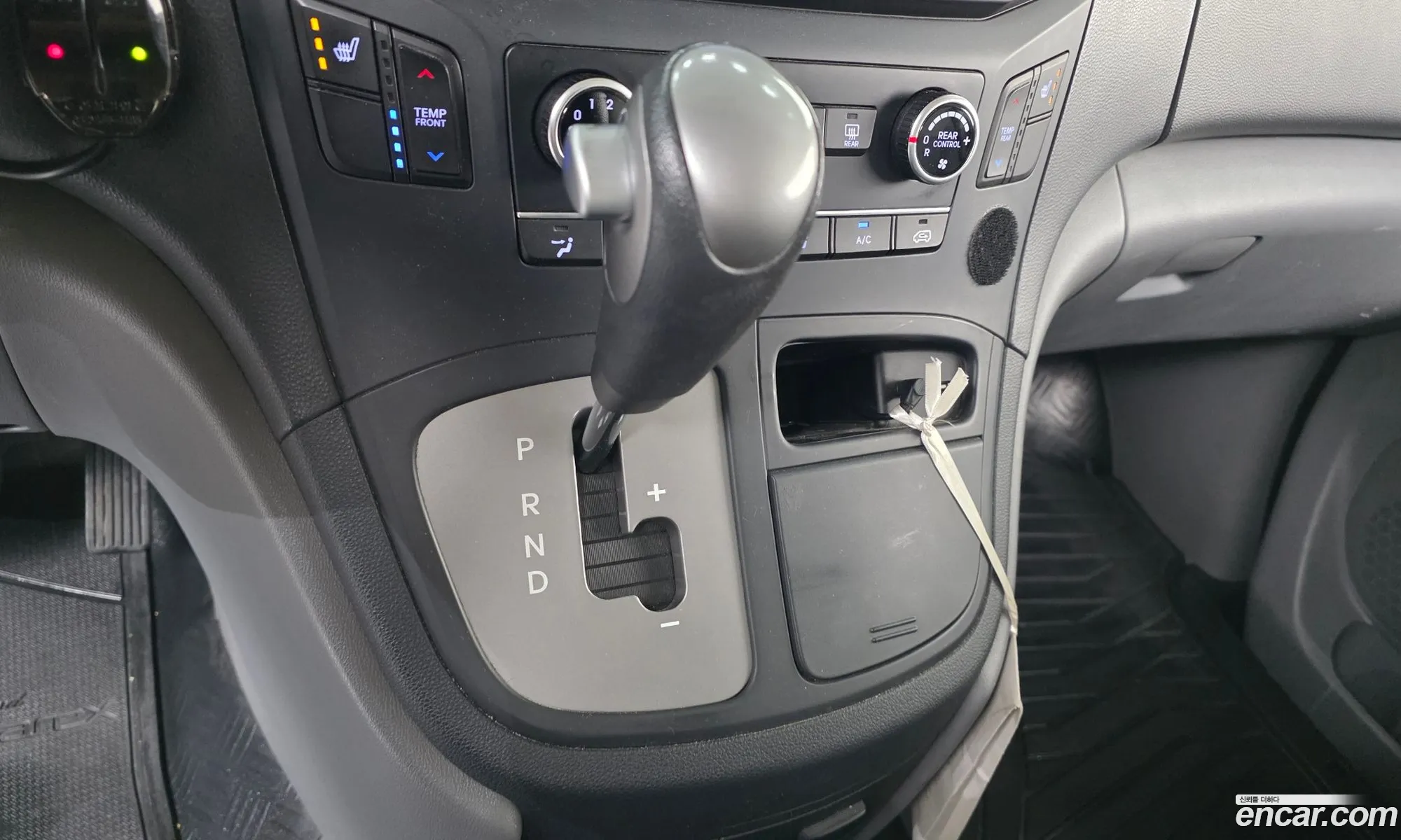 Hyundai Grand Starex 2018 — 4