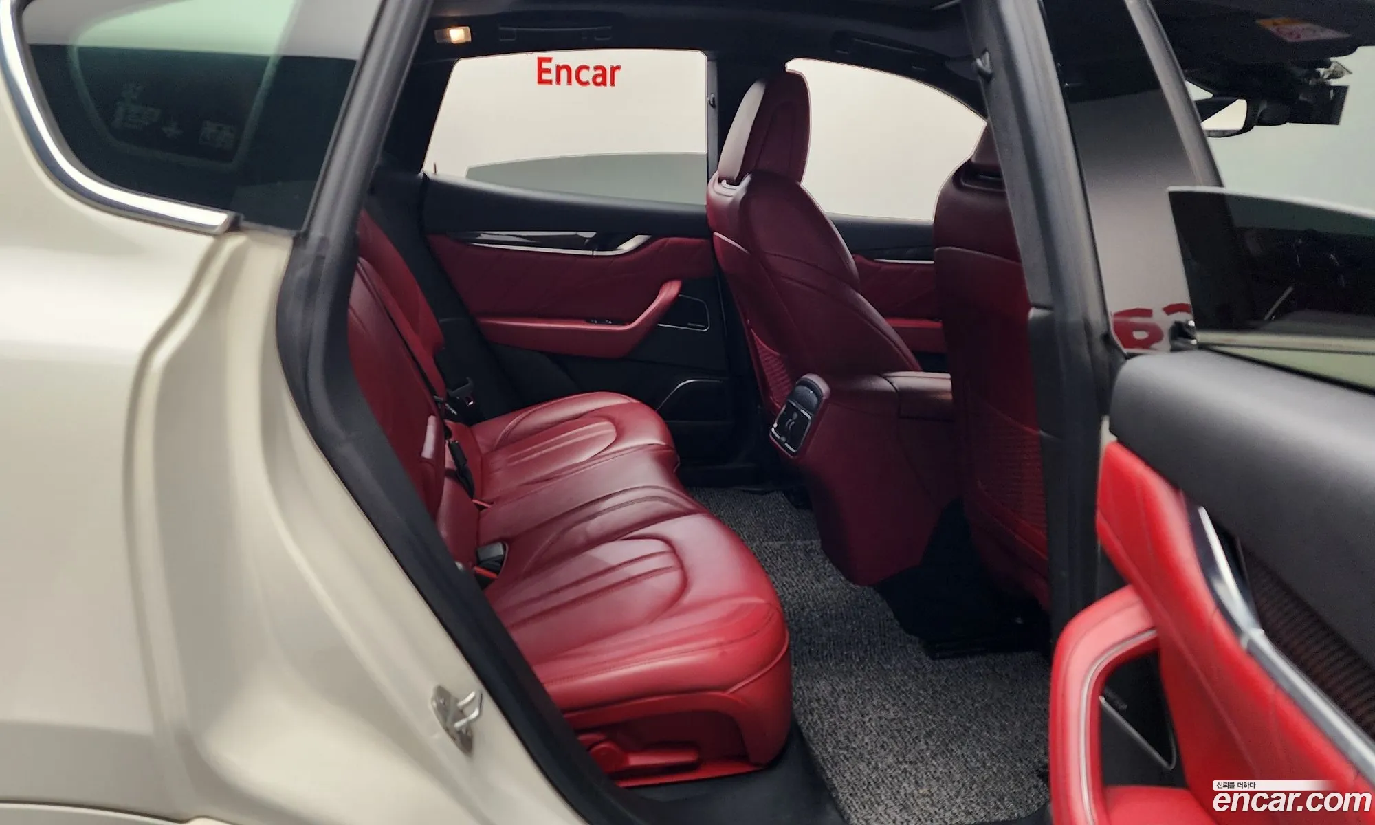Maserati Levante 2020 ZN661XUG5LX354422 — 33