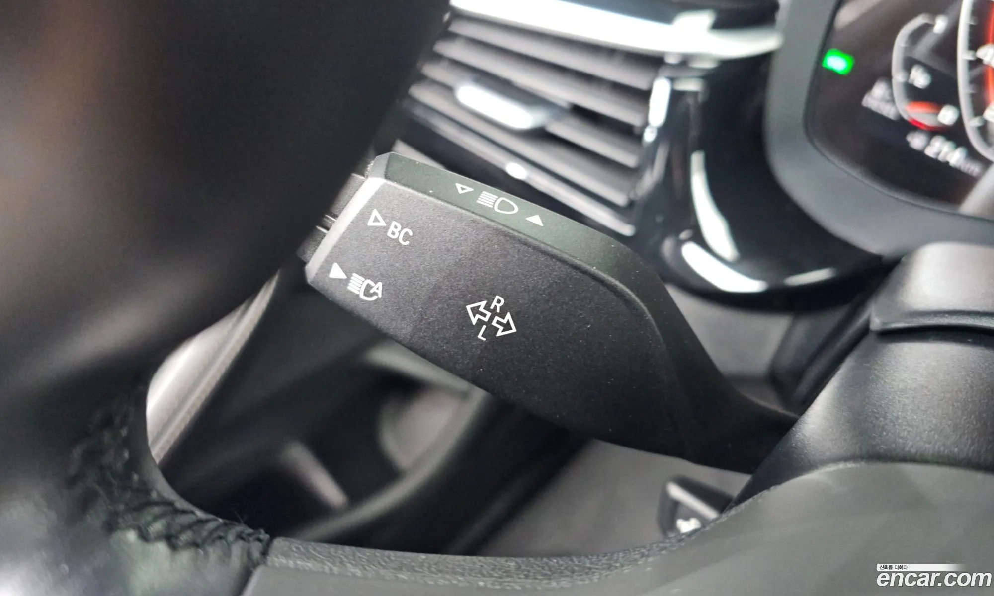 BMW 5 Series 2020 WBA11ES03MCF24338 — 33