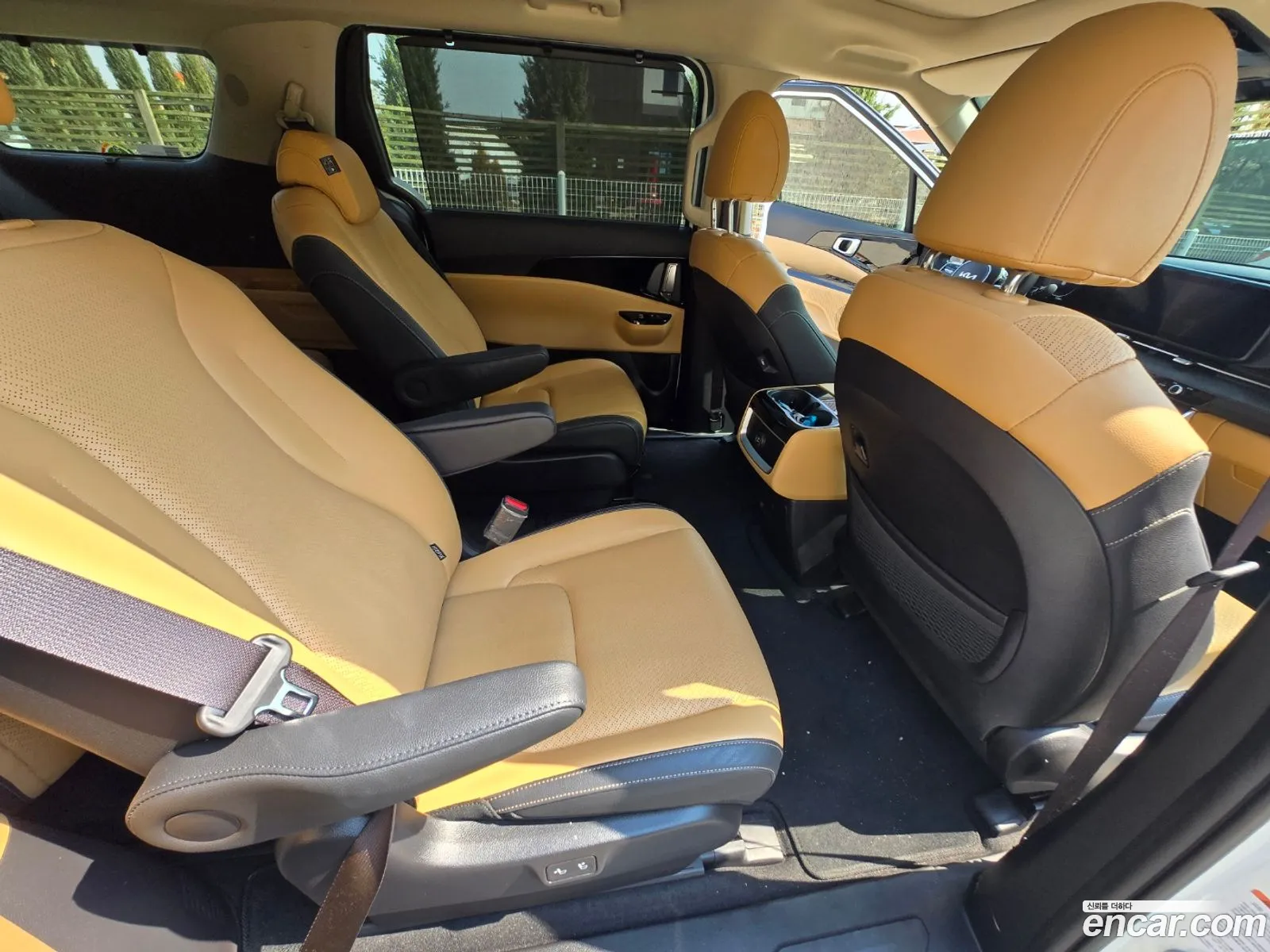 Kia Carnival 2023 — 4