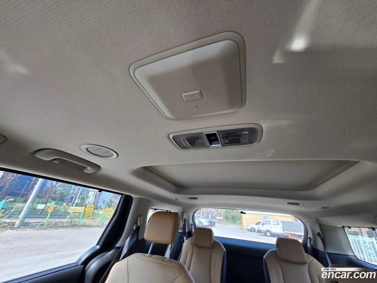 Kia Carnival 2023 — 15