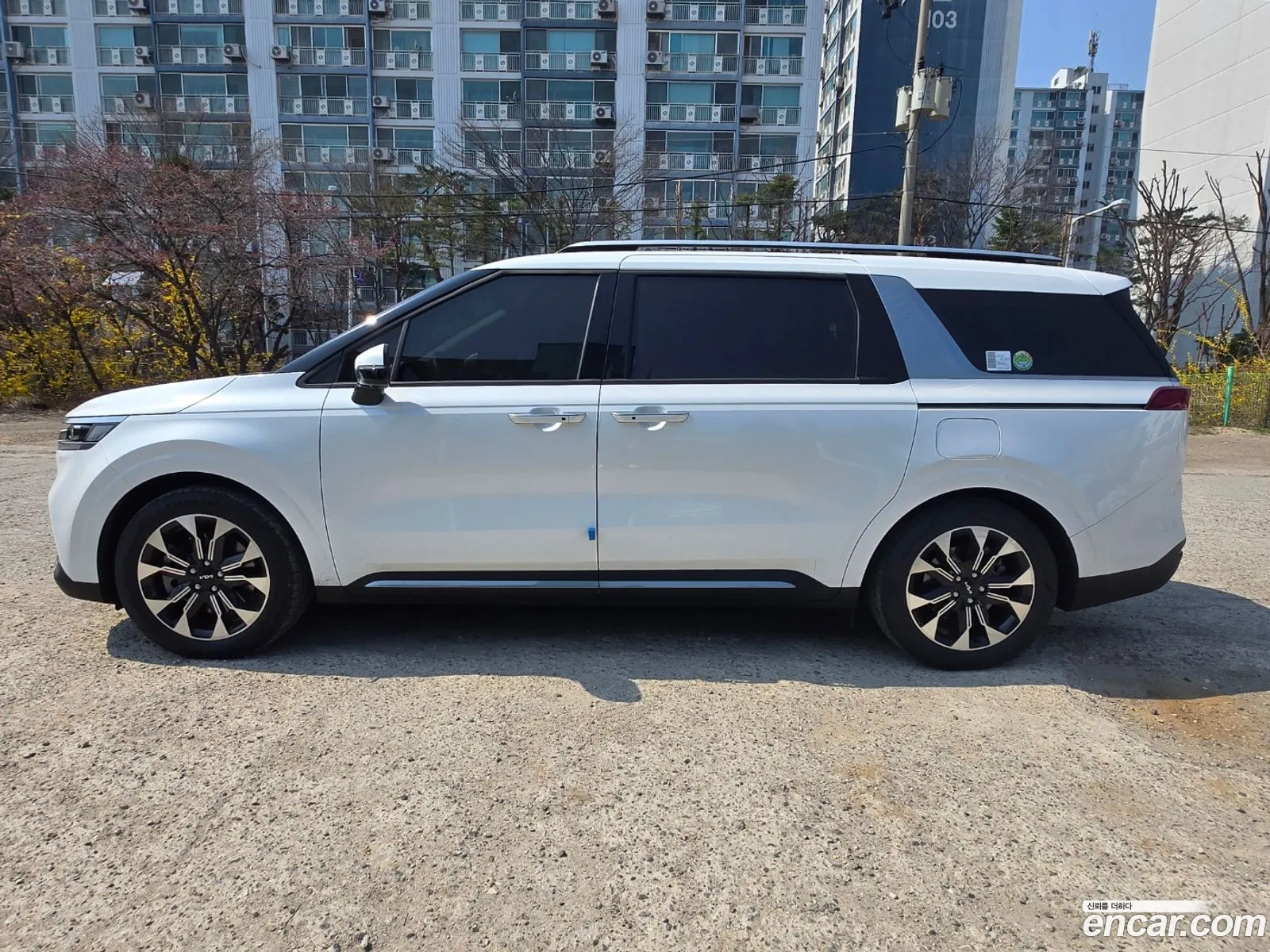 Kia Carnival 2023 — 13