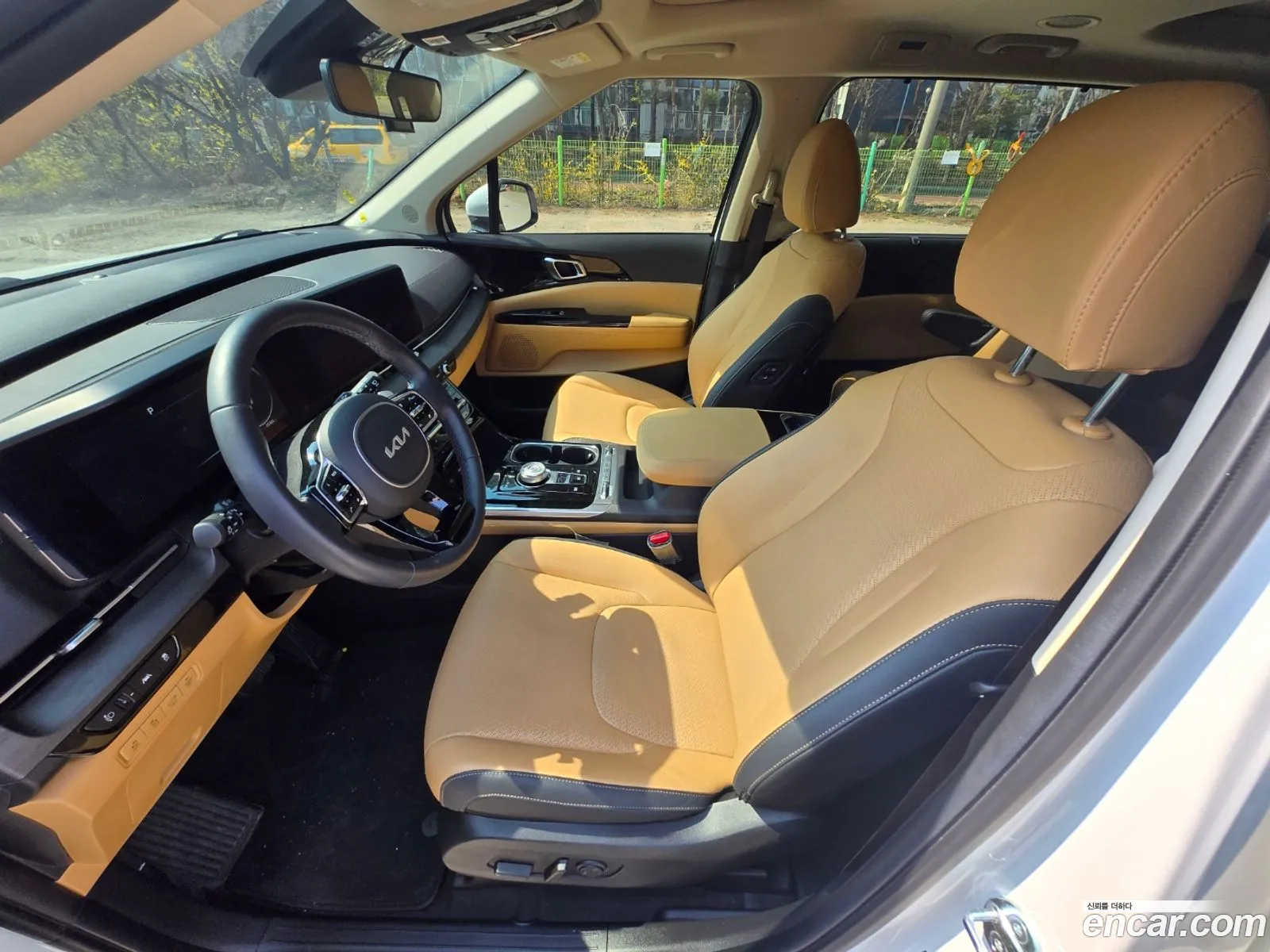 Kia Carnival 2023 — 2