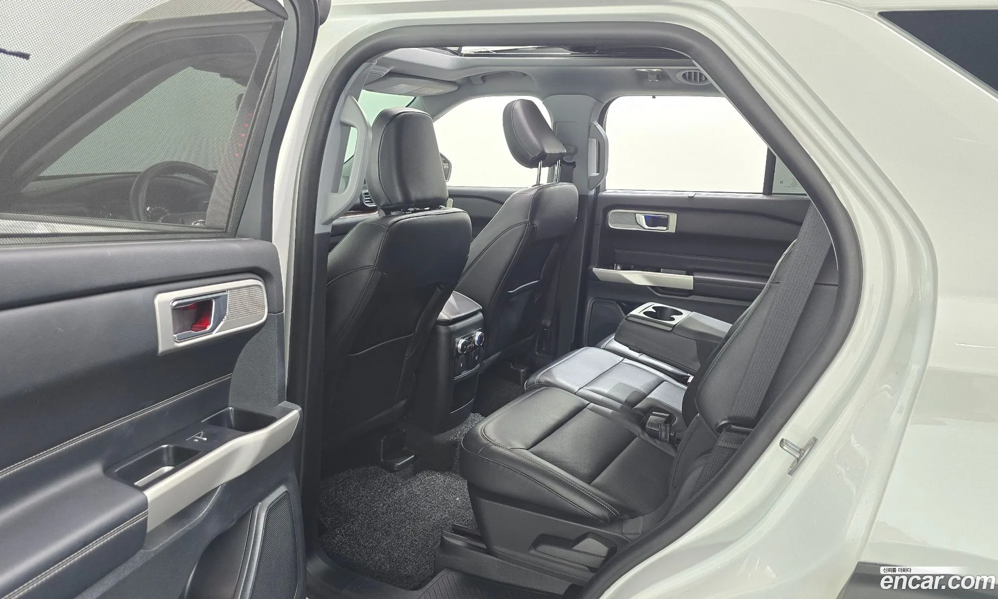 Ford Explorer 6th Gen 2021 1FMSK8FH7MGC32280 — 12