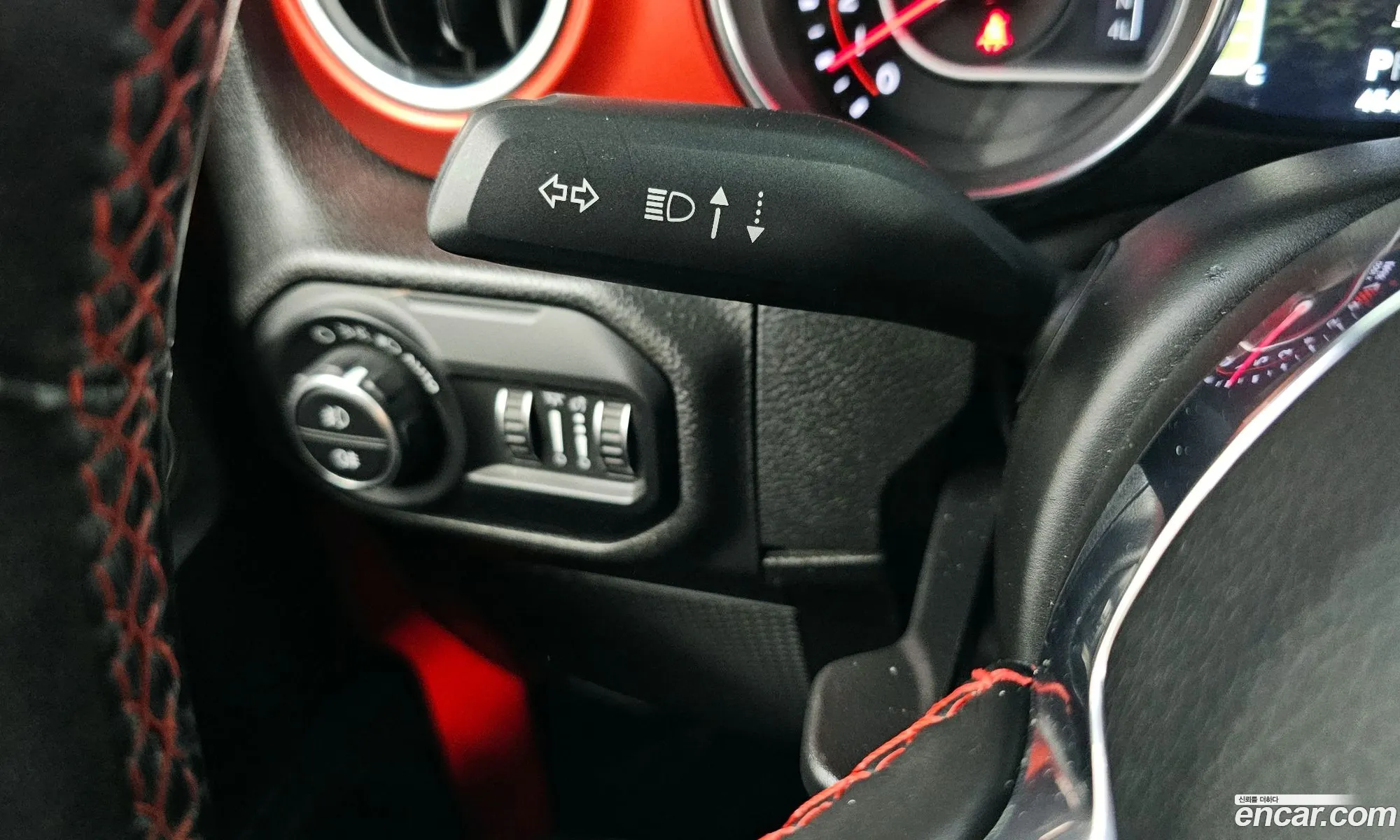 Jeep Wrangler 2021 — 16