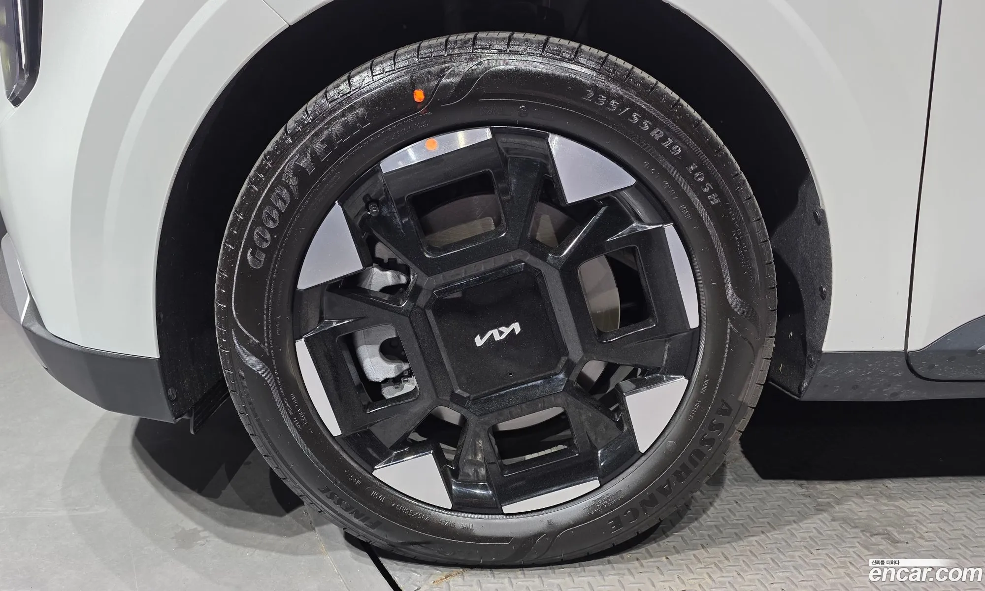 Kia Carnival 2025 — 2