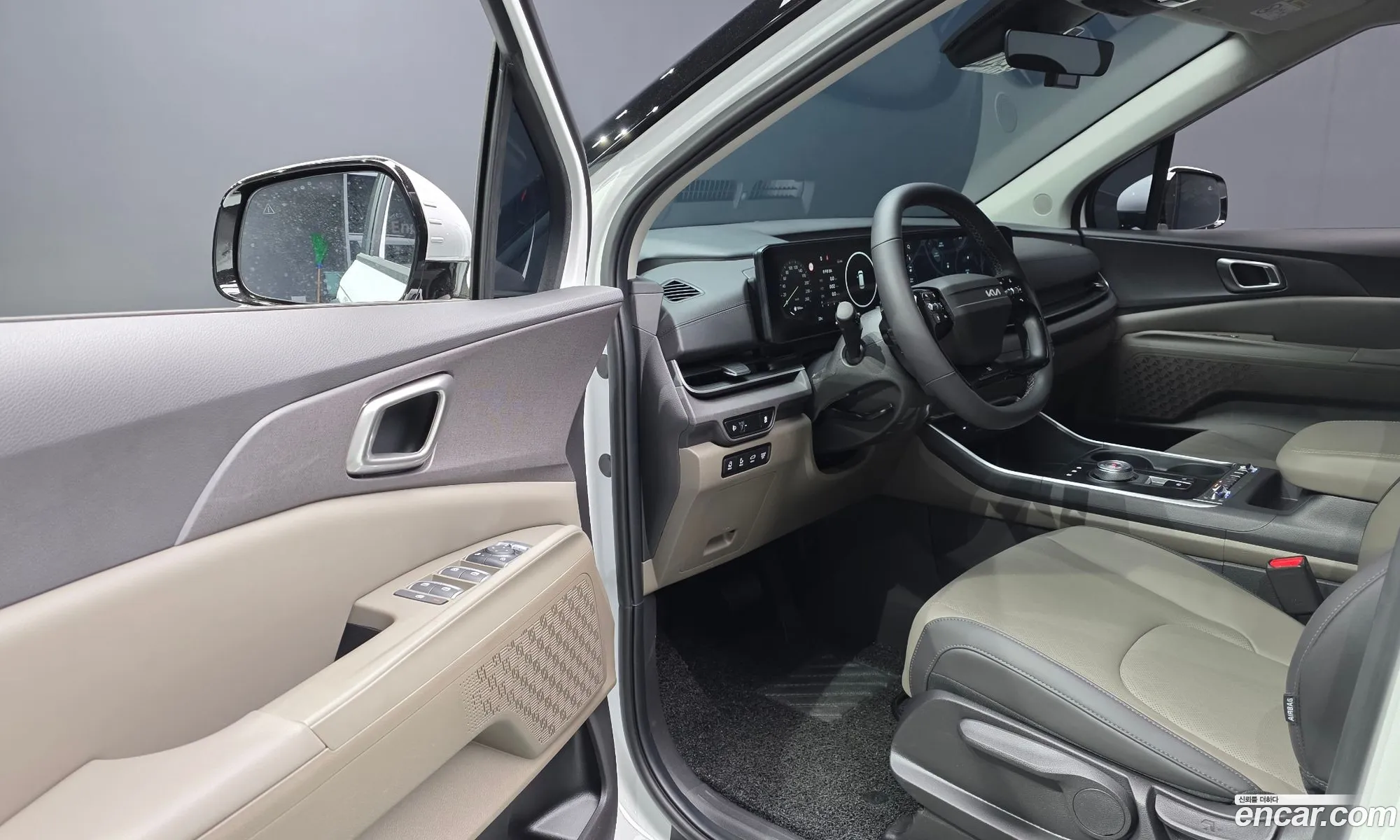 Kia Carnival 2025 — 14