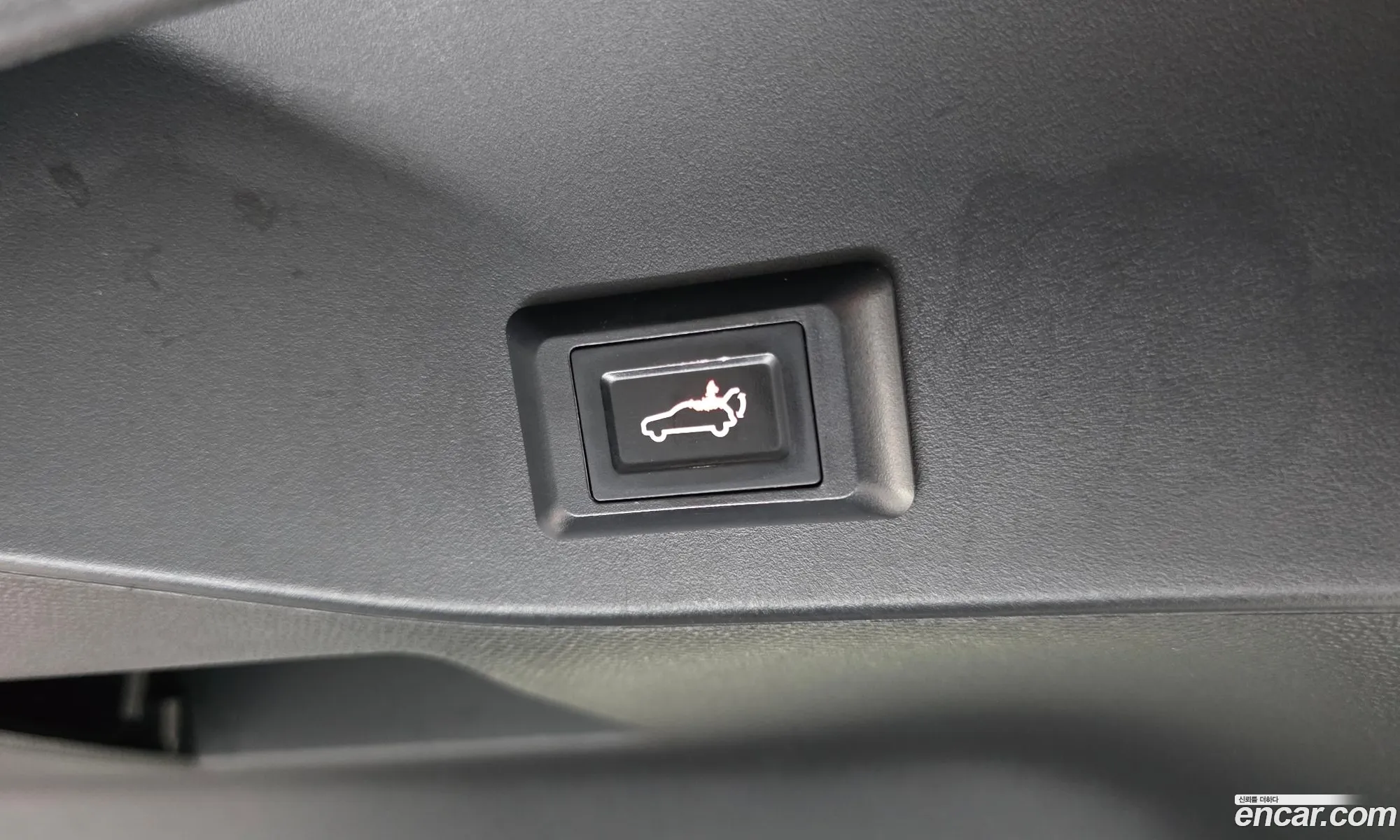Peugeot 2008 2021 — 28