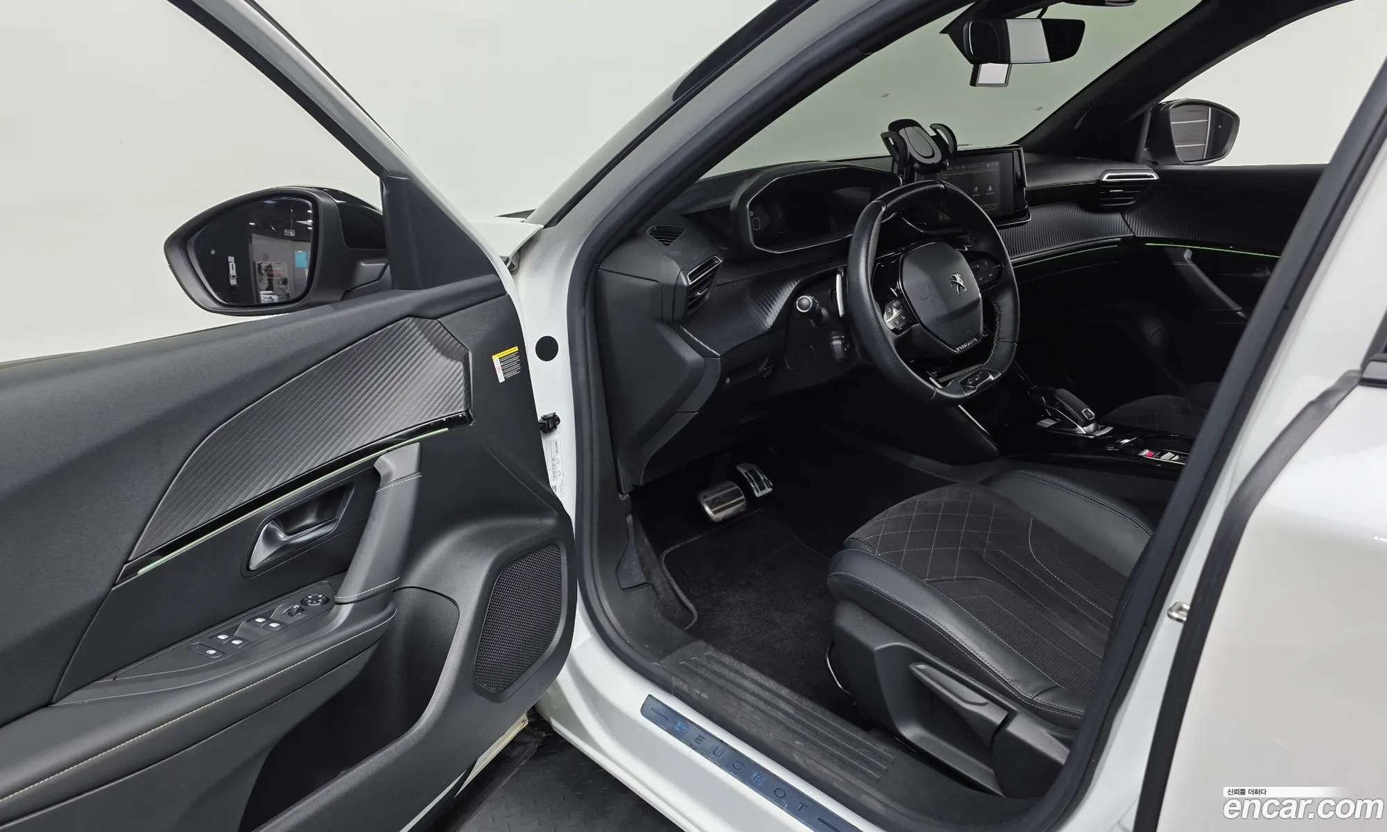 Peugeot 2008 2021 — 6