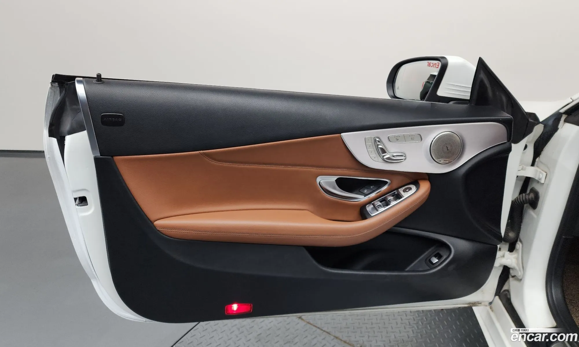 Mercedes-Benz C-Class W205 2018 — 35