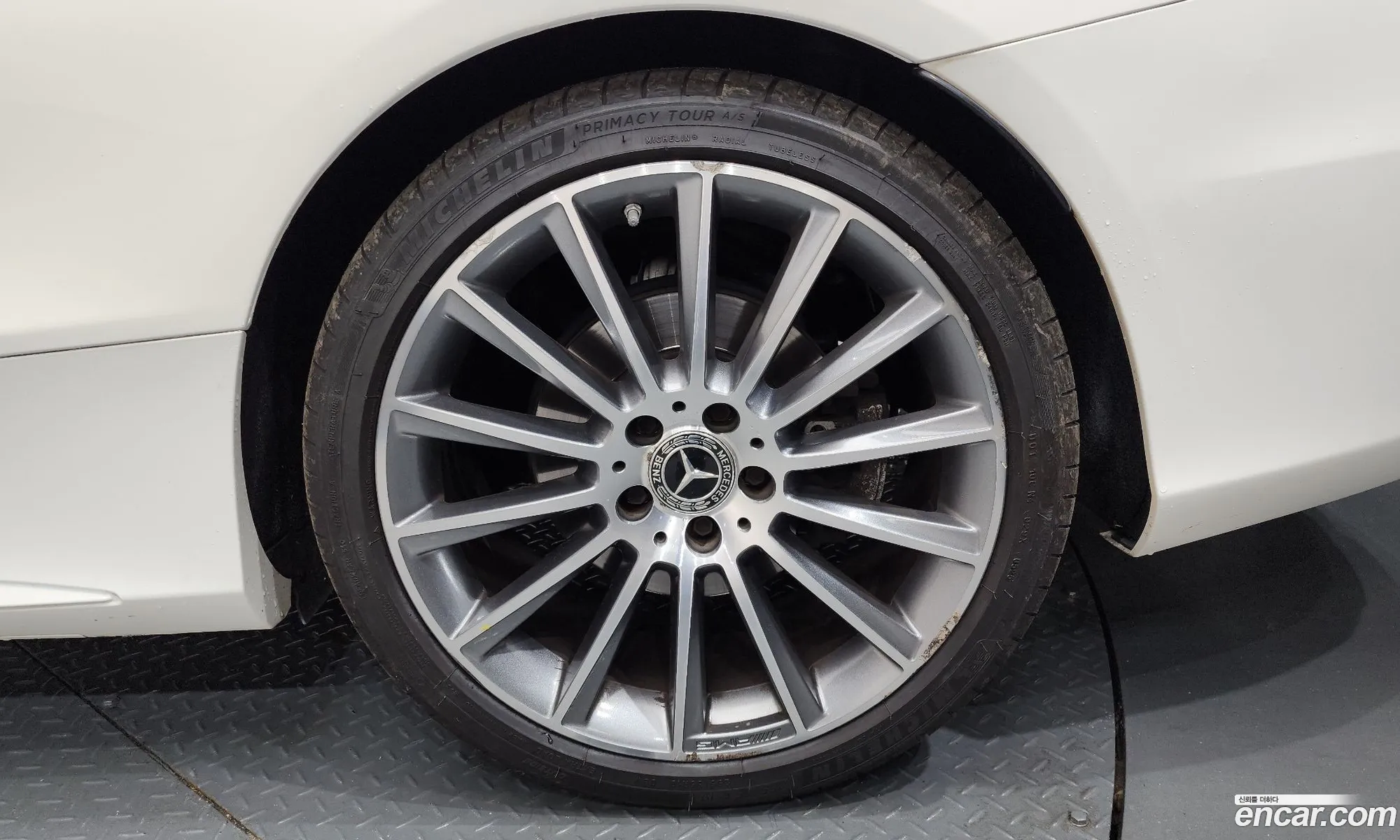 Mercedes-Benz C-Class W205 2018 — 19