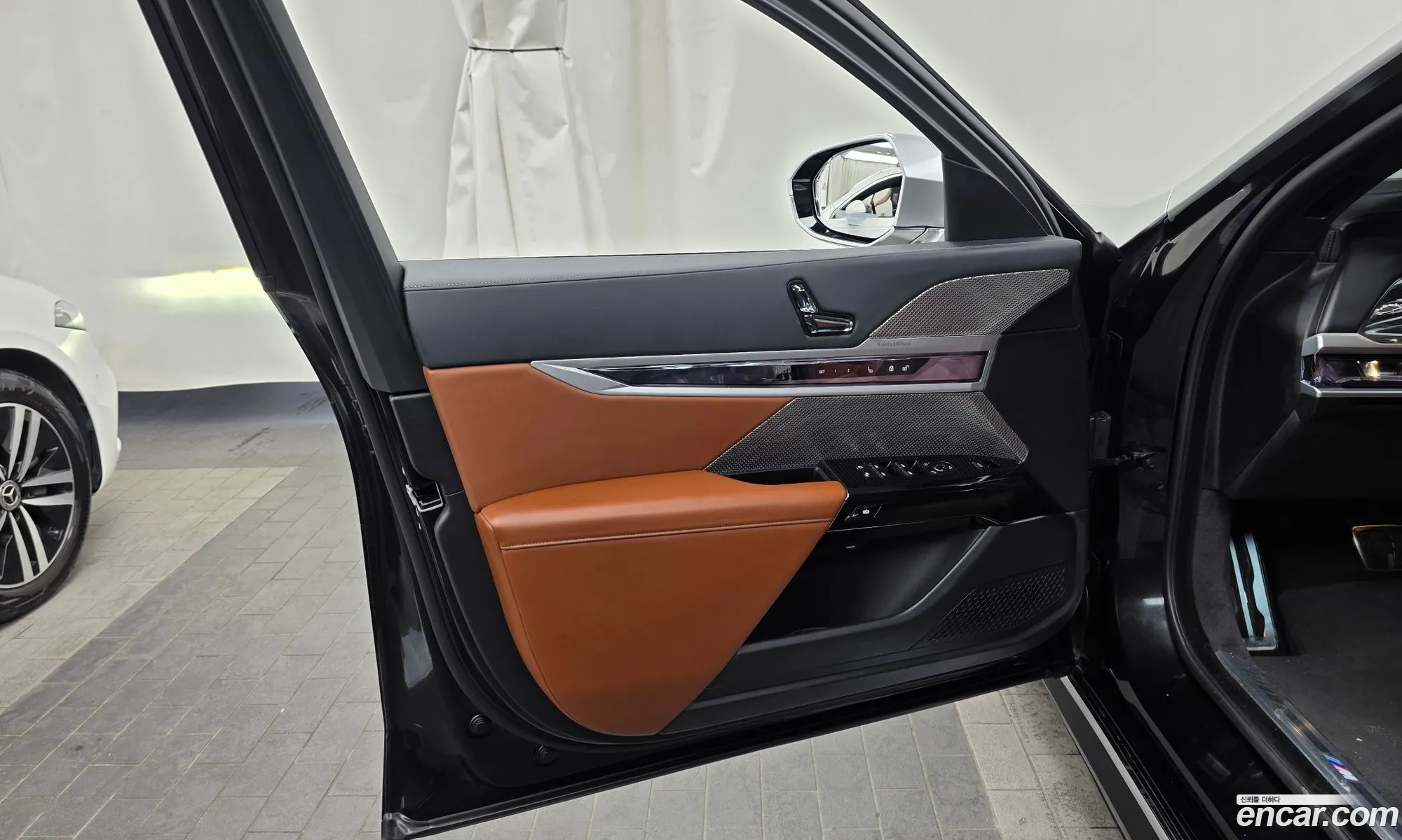 BMW 7 Series 2023 — 10