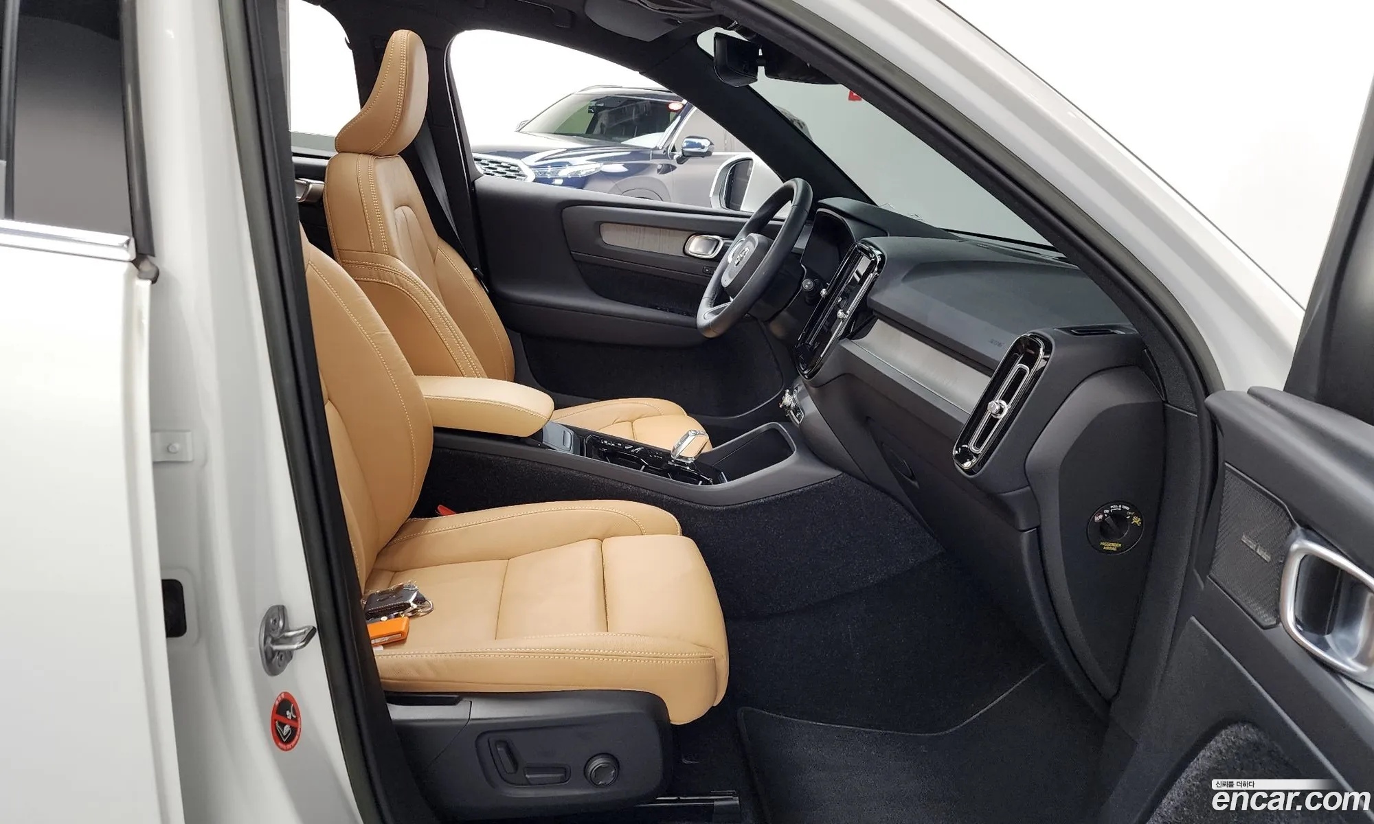 Volvo XC40 2022 — 25