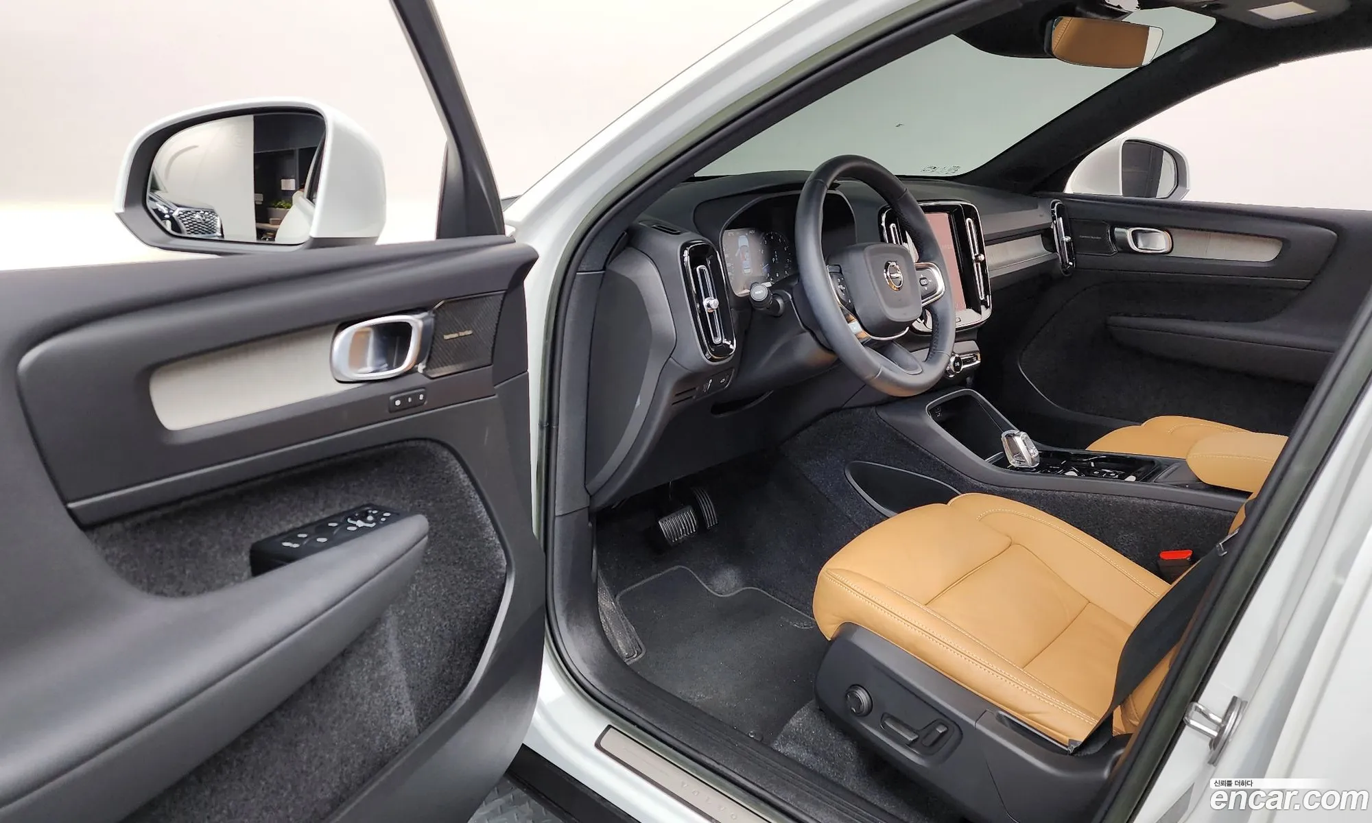 Volvo XC40 2022 — 11