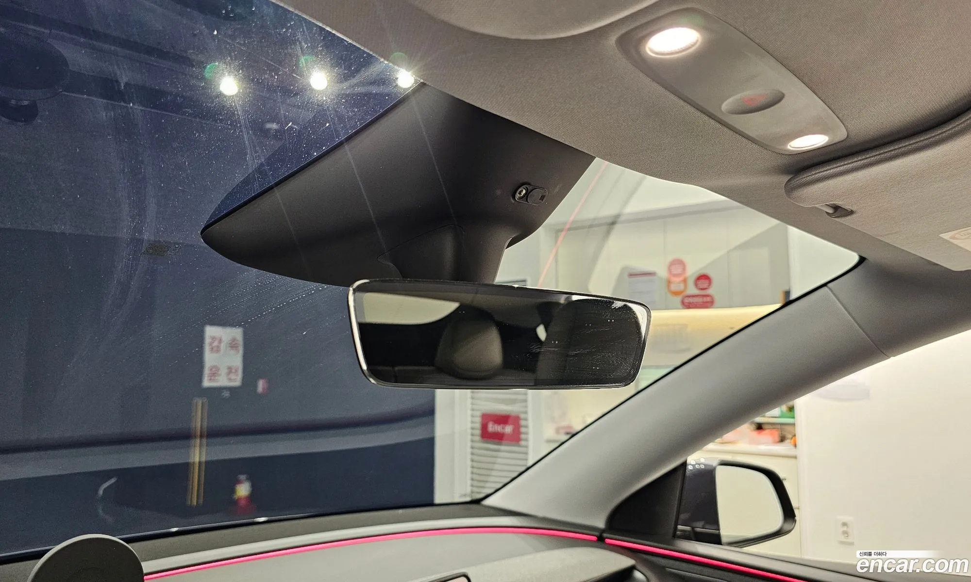 Tesla Model Y 2025 — 21
