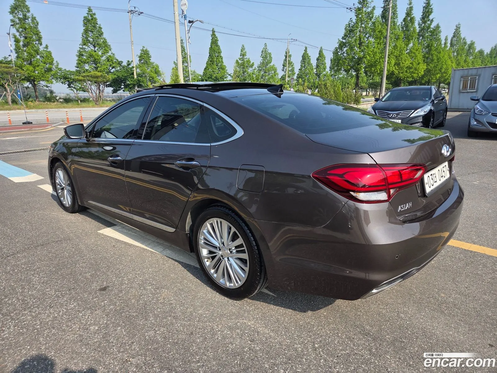 Hyundai Aslan 2015 — 3
