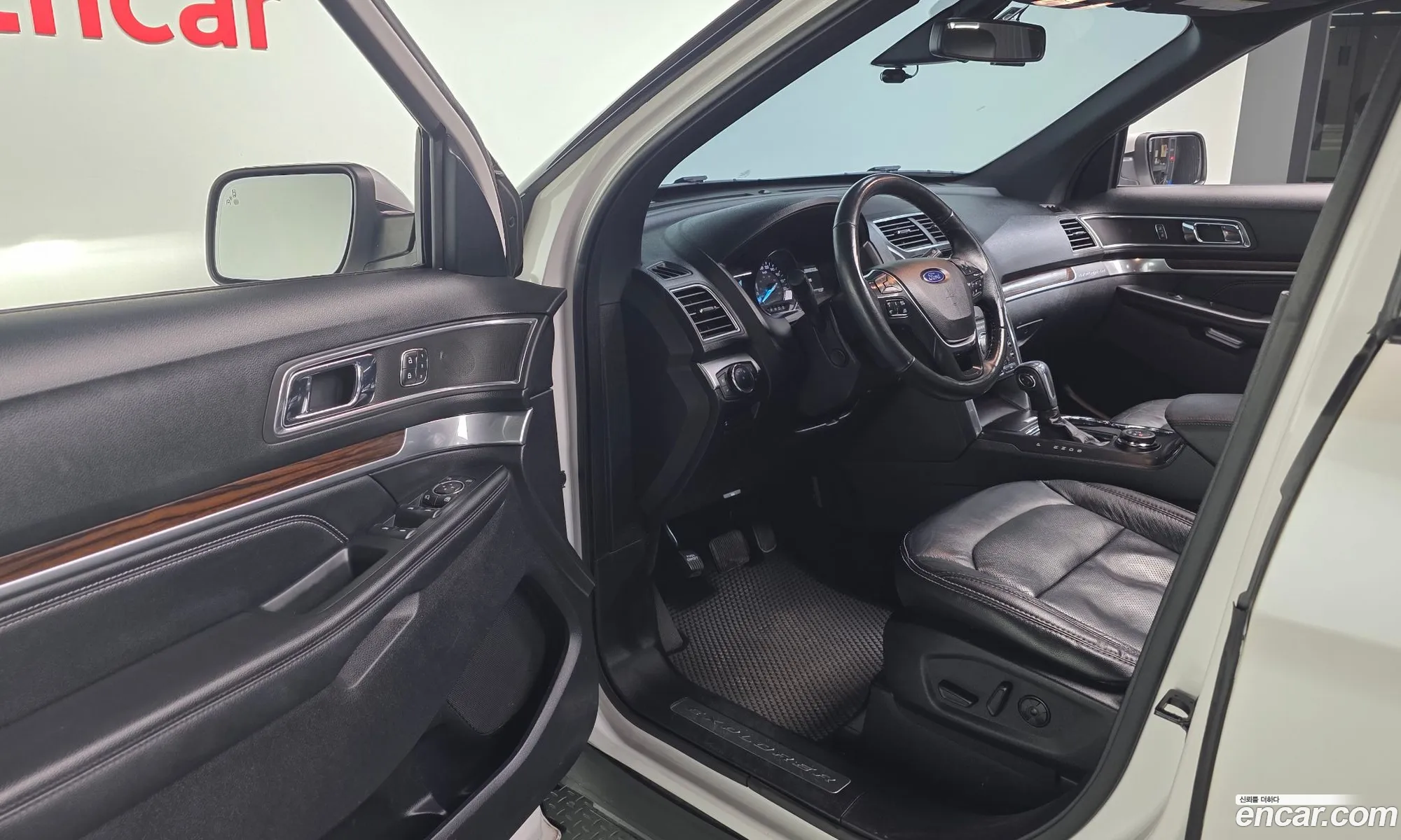 Ford Explorer 2019 1FM5K8FH0KGA56215 — 14