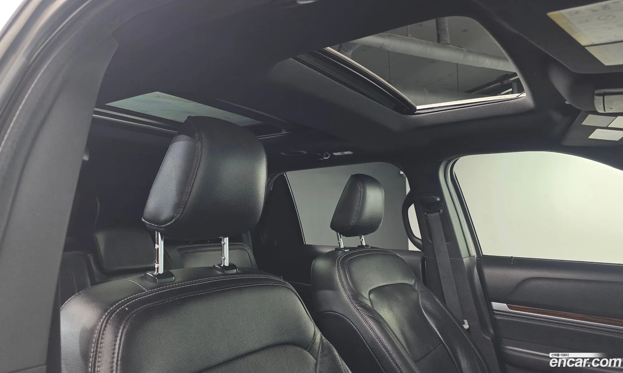 Ford Explorer 2019 1FM5K8FH0KGA56215 — 18