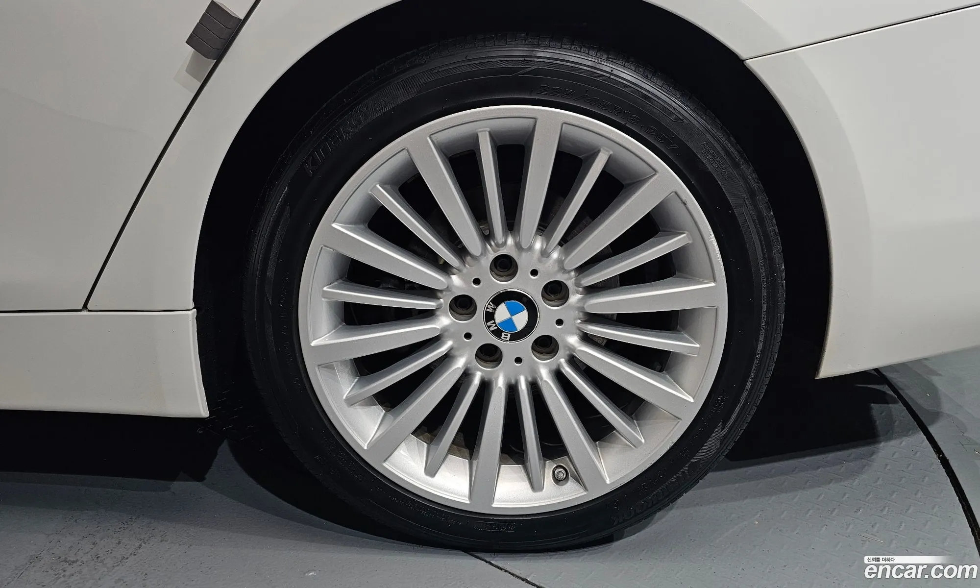 BMW 4 Series 2018 WBA4K3105JBG88045 — 29