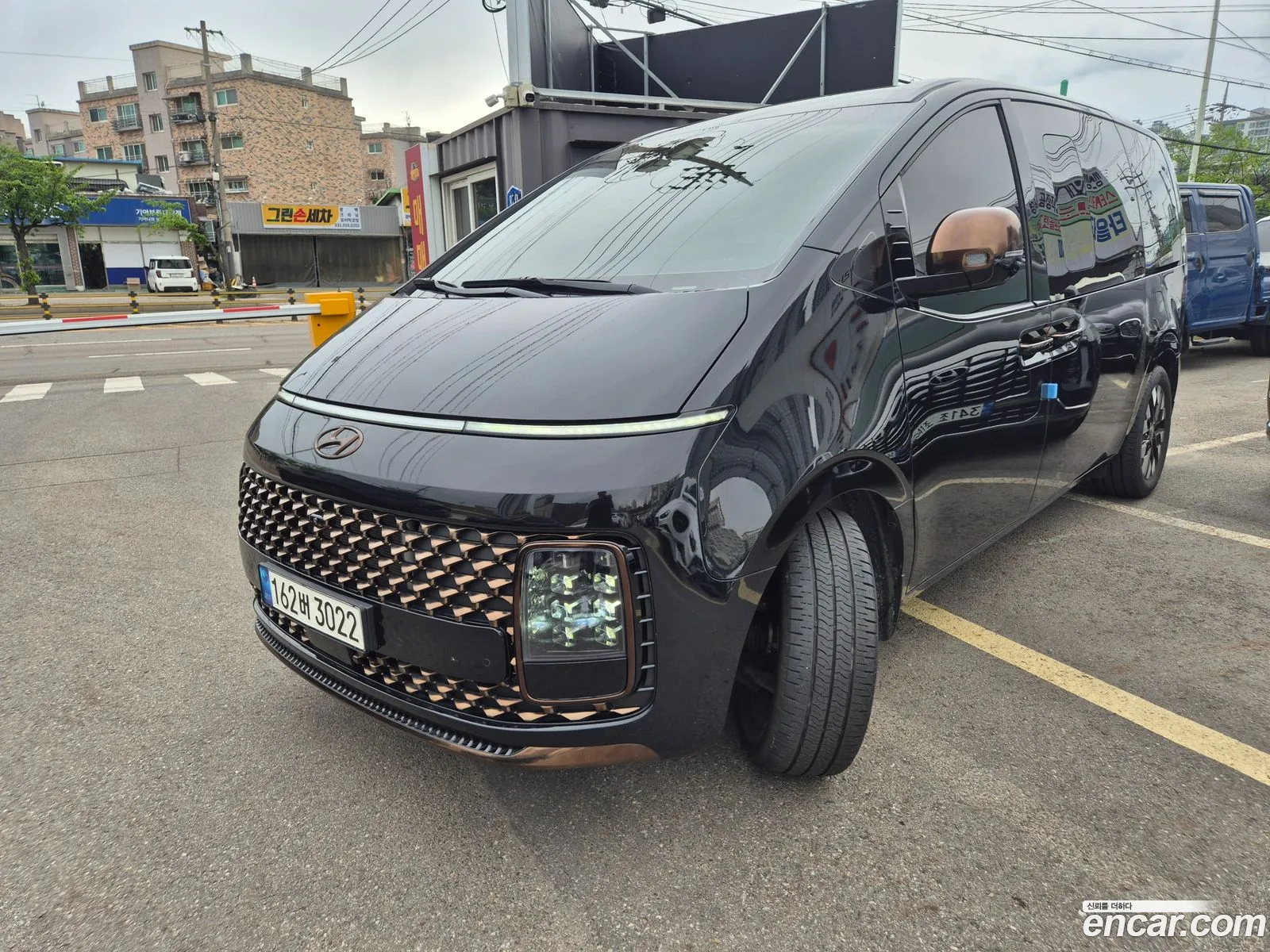 Hyundai Staria 2023 — 3