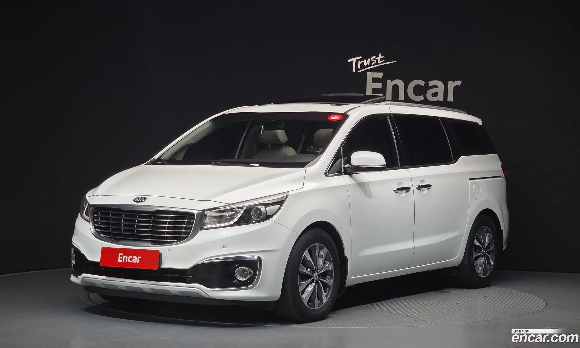 Kia Carnival 2015 — 2