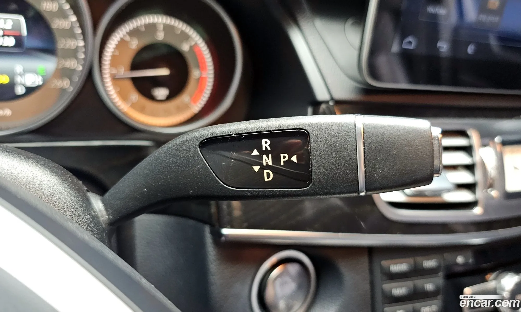 Mercedes-Benz E-Class W212 2013 WDDHF0CB7EA870673 — 13