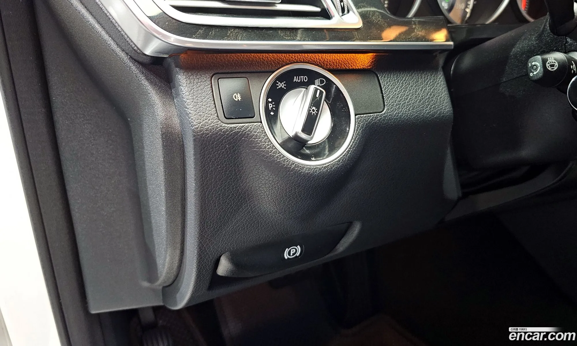 Mercedes-Benz E-Class W212 2013 WDDHF0CB7EA870673 — 4