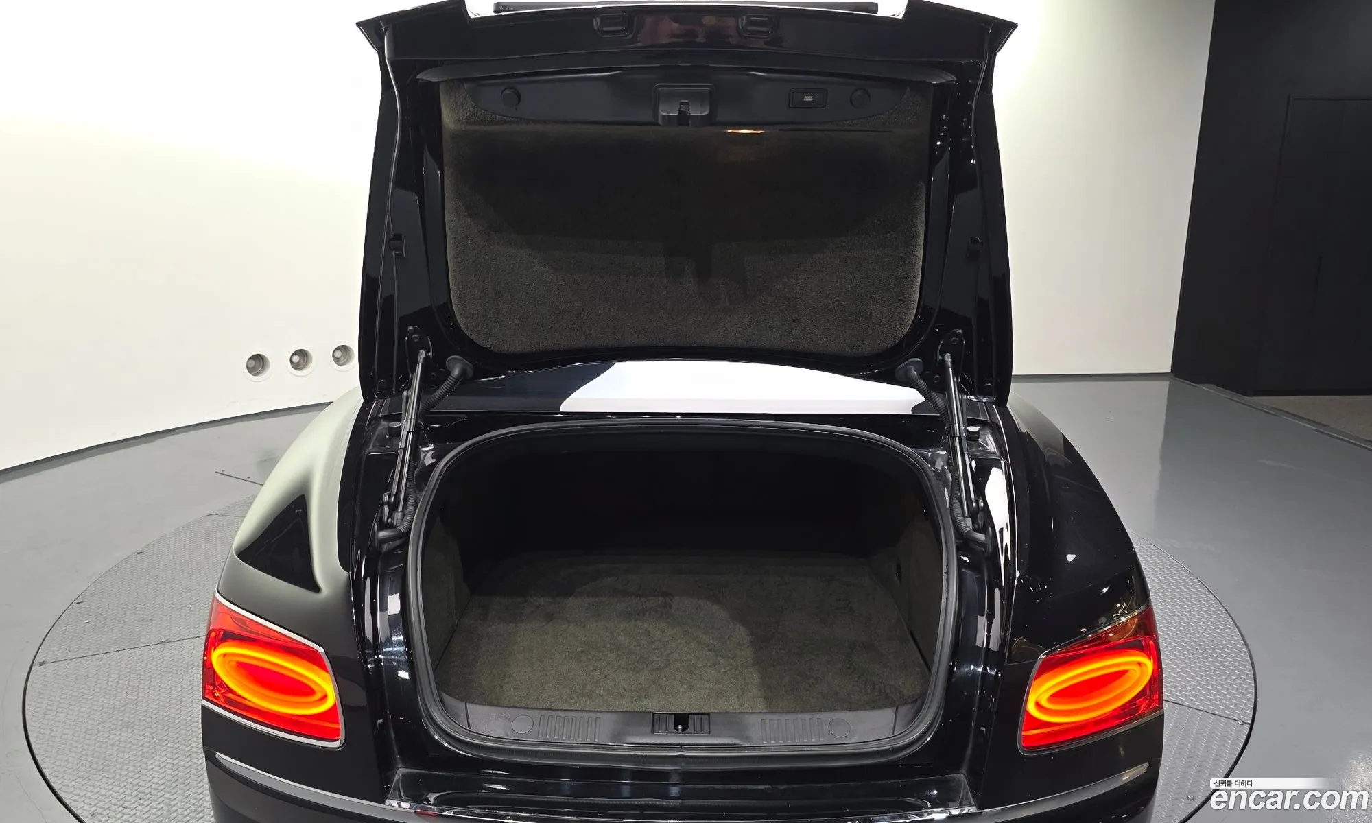 Bentley Flying Spur 2015 SCBET53W9FC050724 — 14