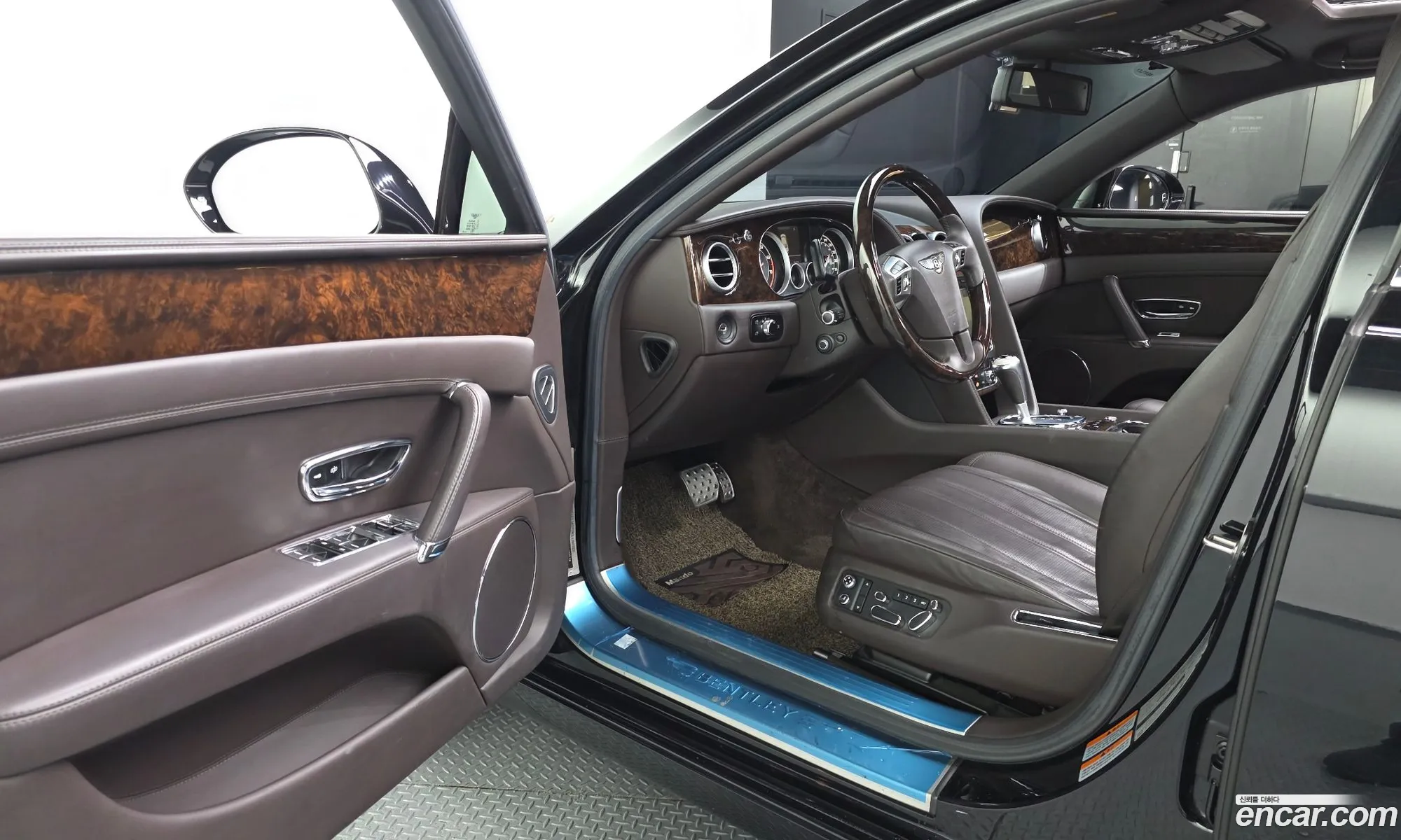 Bentley Flying Spur 2015 SCBET53W9FC050724 — 9