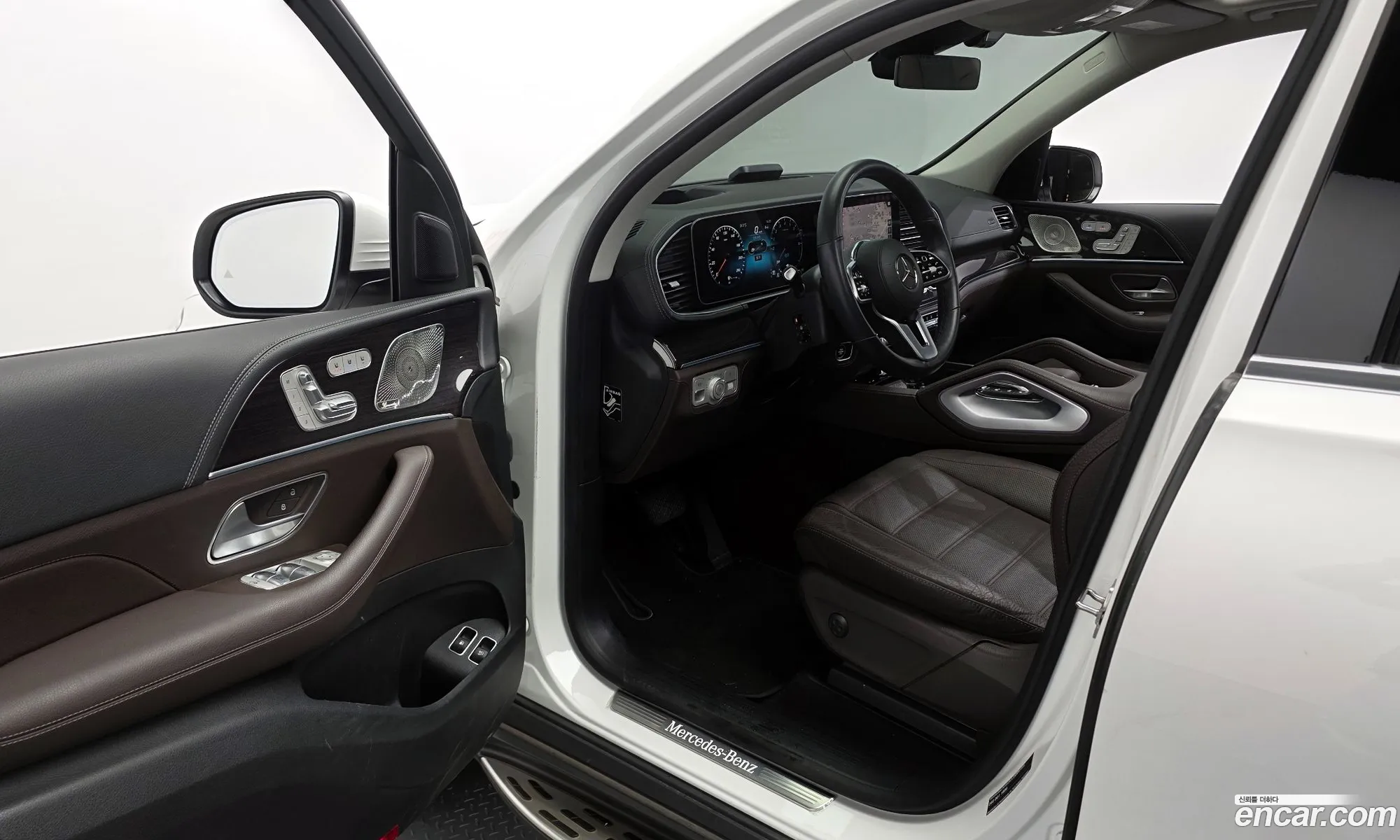 Mercedes-Benz GLE-Class W167 2023 — 16