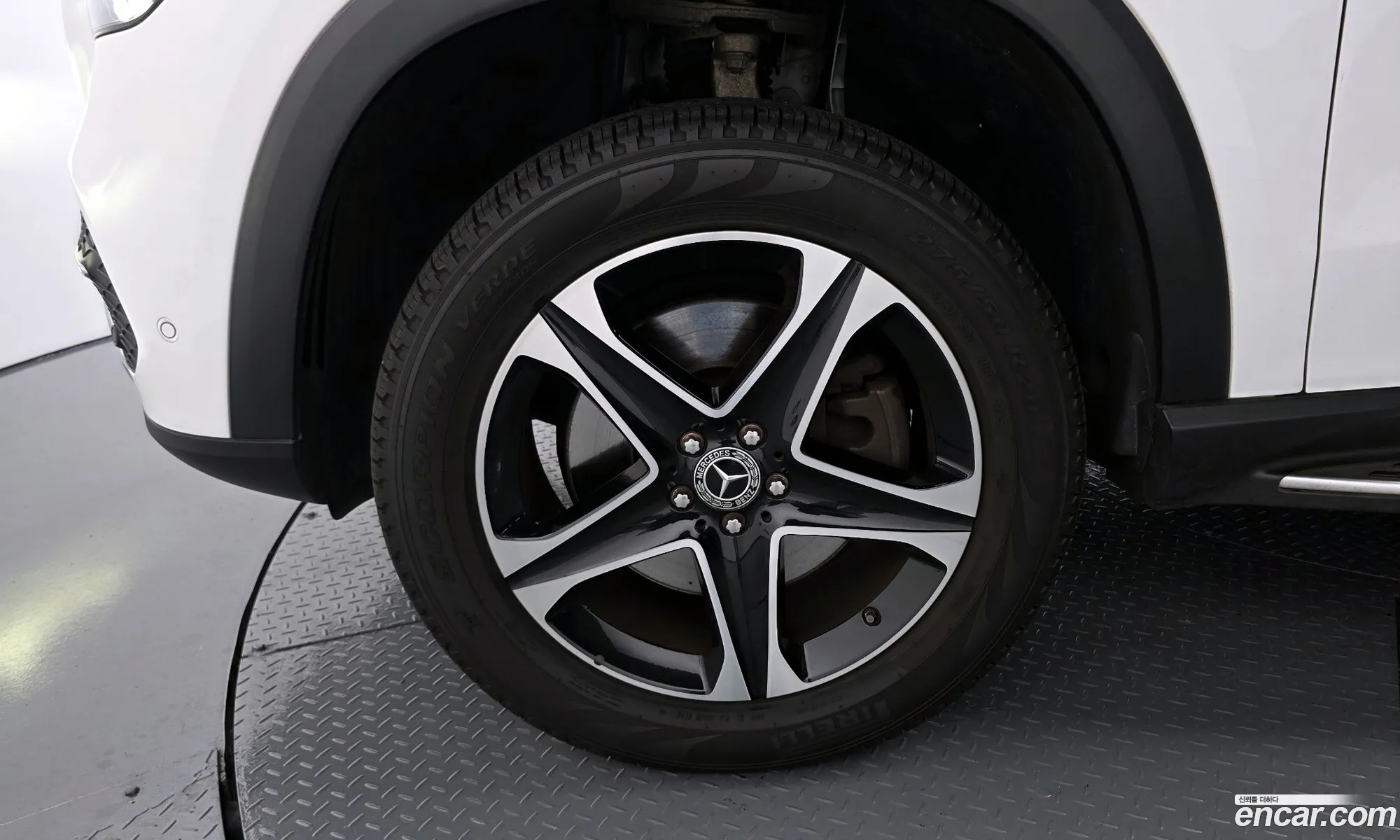 Mercedes-Benz GLE-Class W167 2023 — 14
