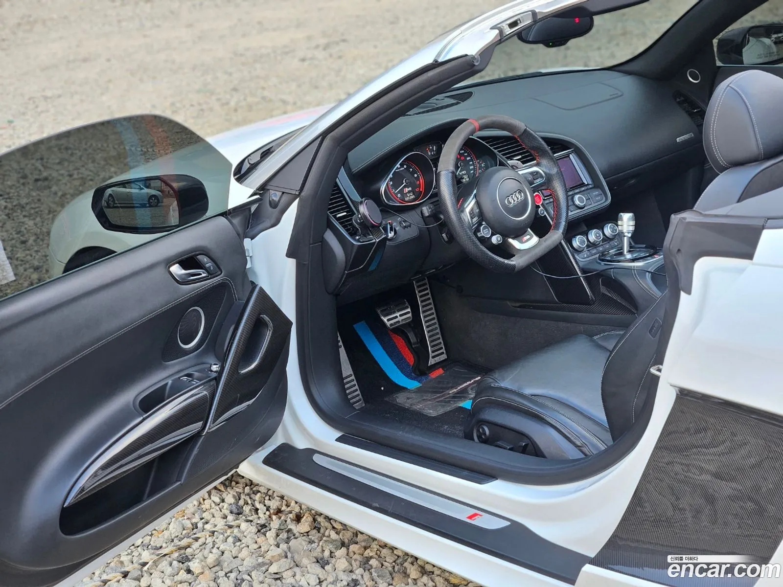 Audi R8 2015 — 11