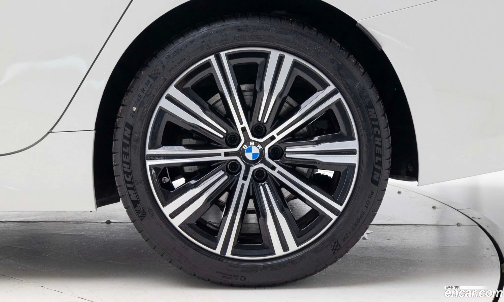 BMW 3 Series 2025 — 7