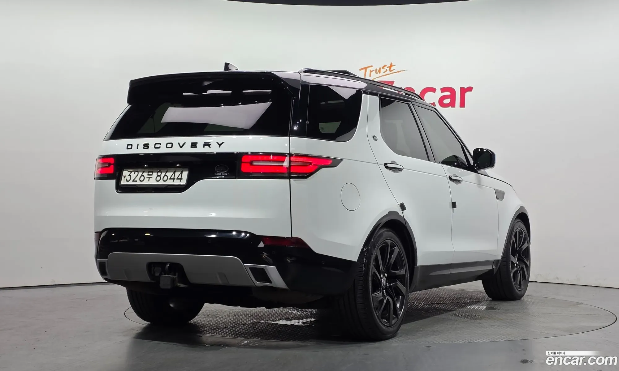 Land Rover Discovery 5 2017 SALRHBBK1HA032254 — 7