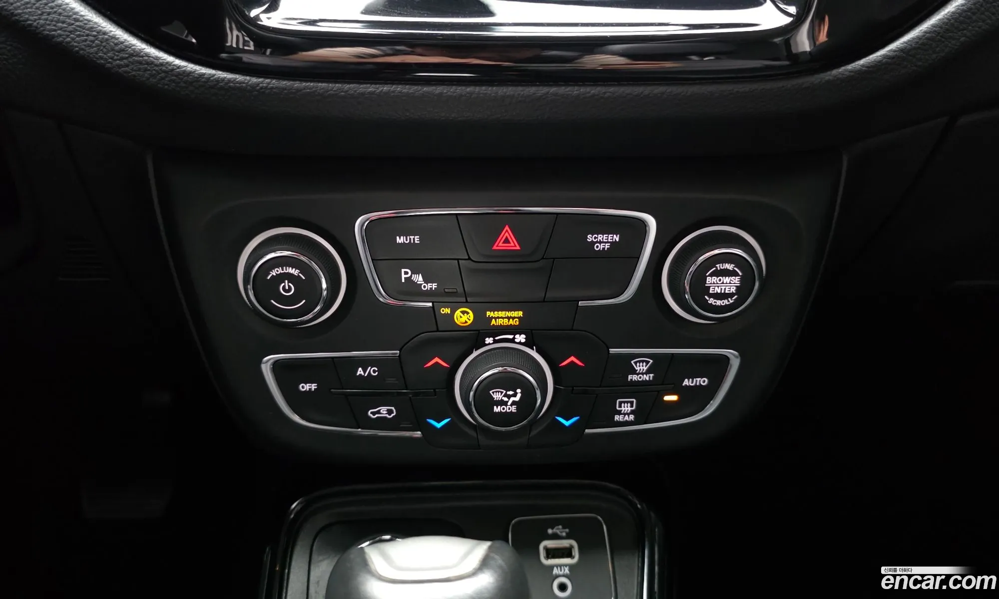 Jeep Compass 2019 3C4NJDCB3KT598369 — 12