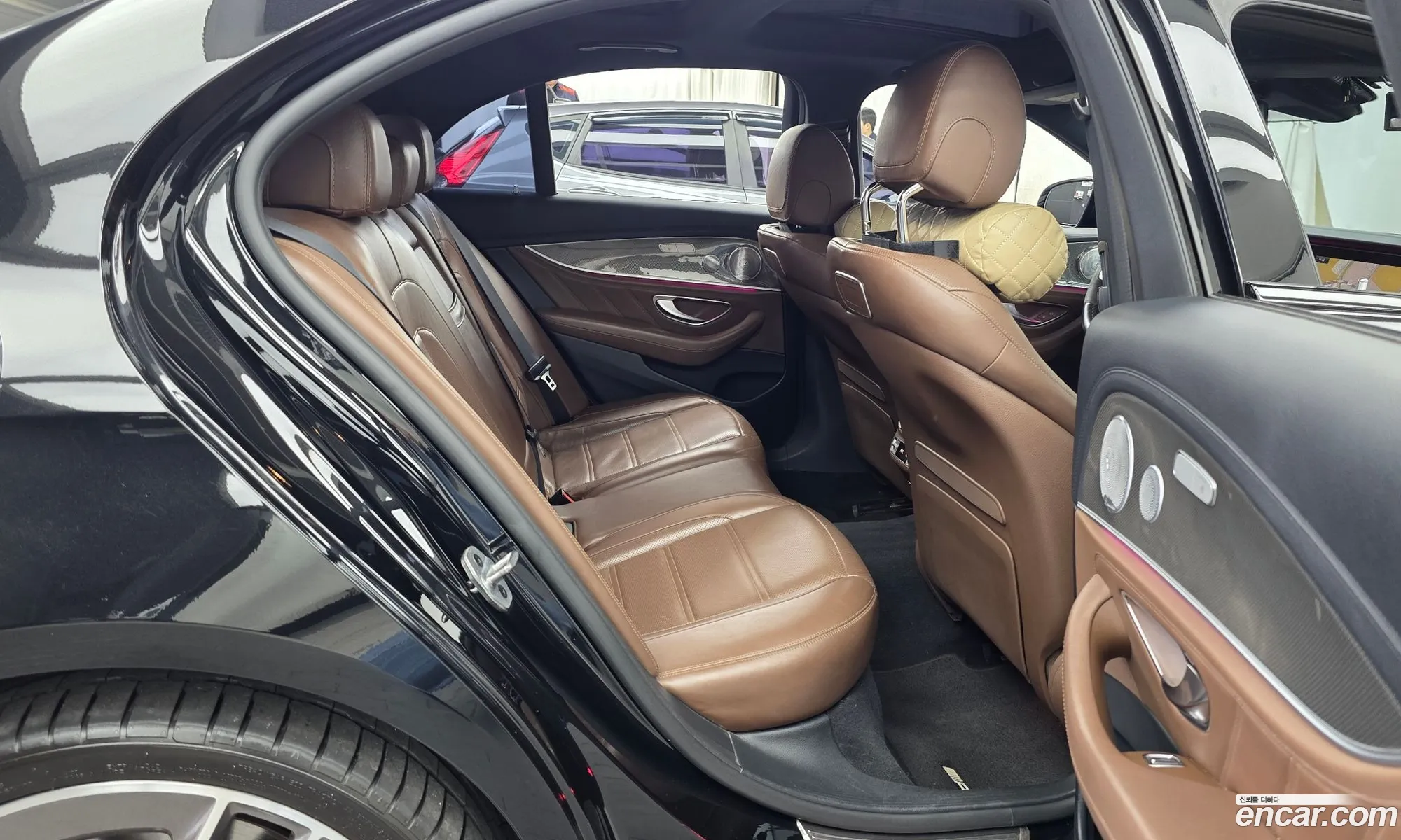 Mercedes-Benz E-Class W213 2019 WDDZF6BB0KA576049 — 7