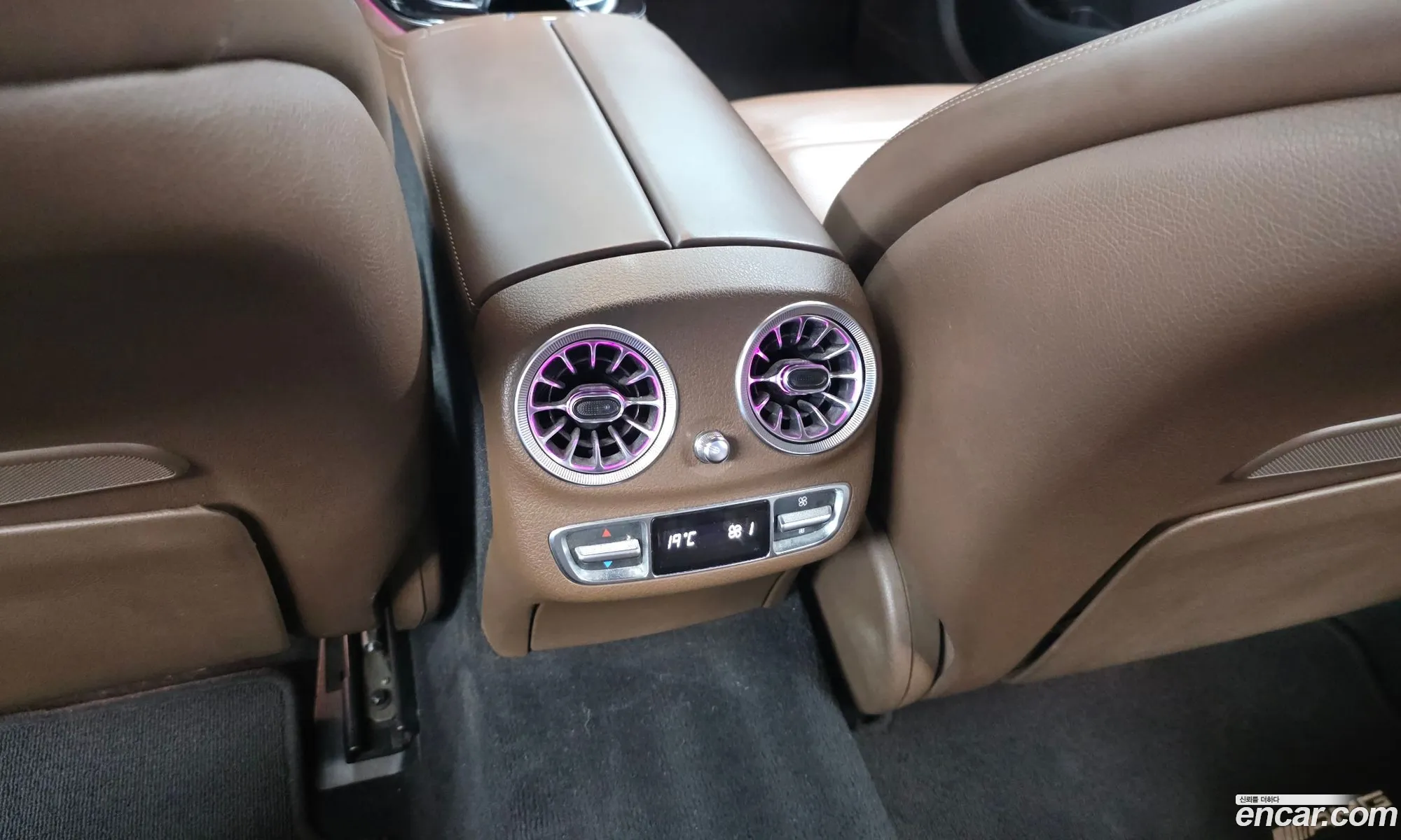 Mercedes-Benz E-Class W213 2019 WDDZF6BB0KA576049 — 9