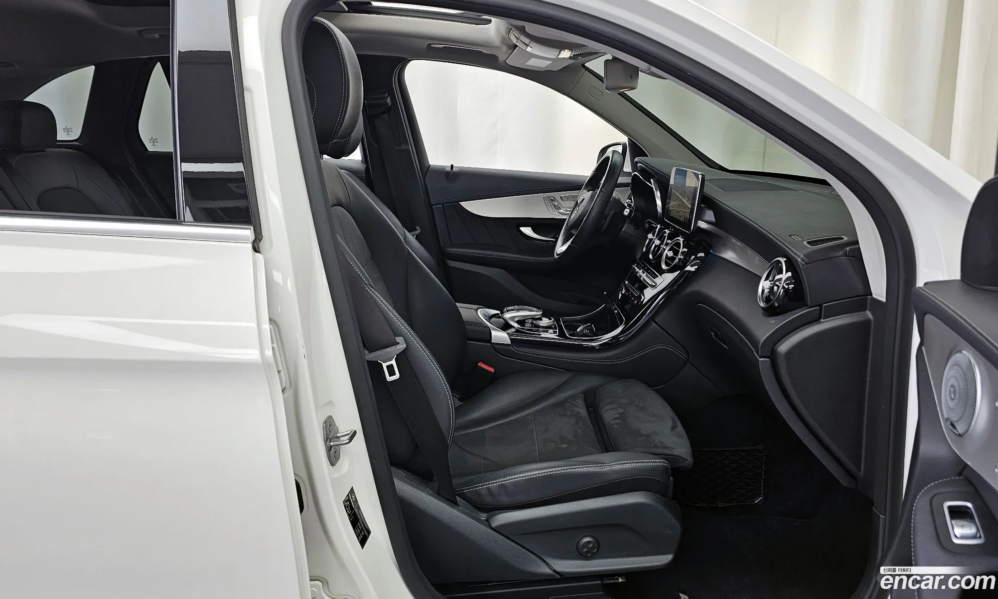 Mercedes-Benz GLC-Class X253 2018 — 20