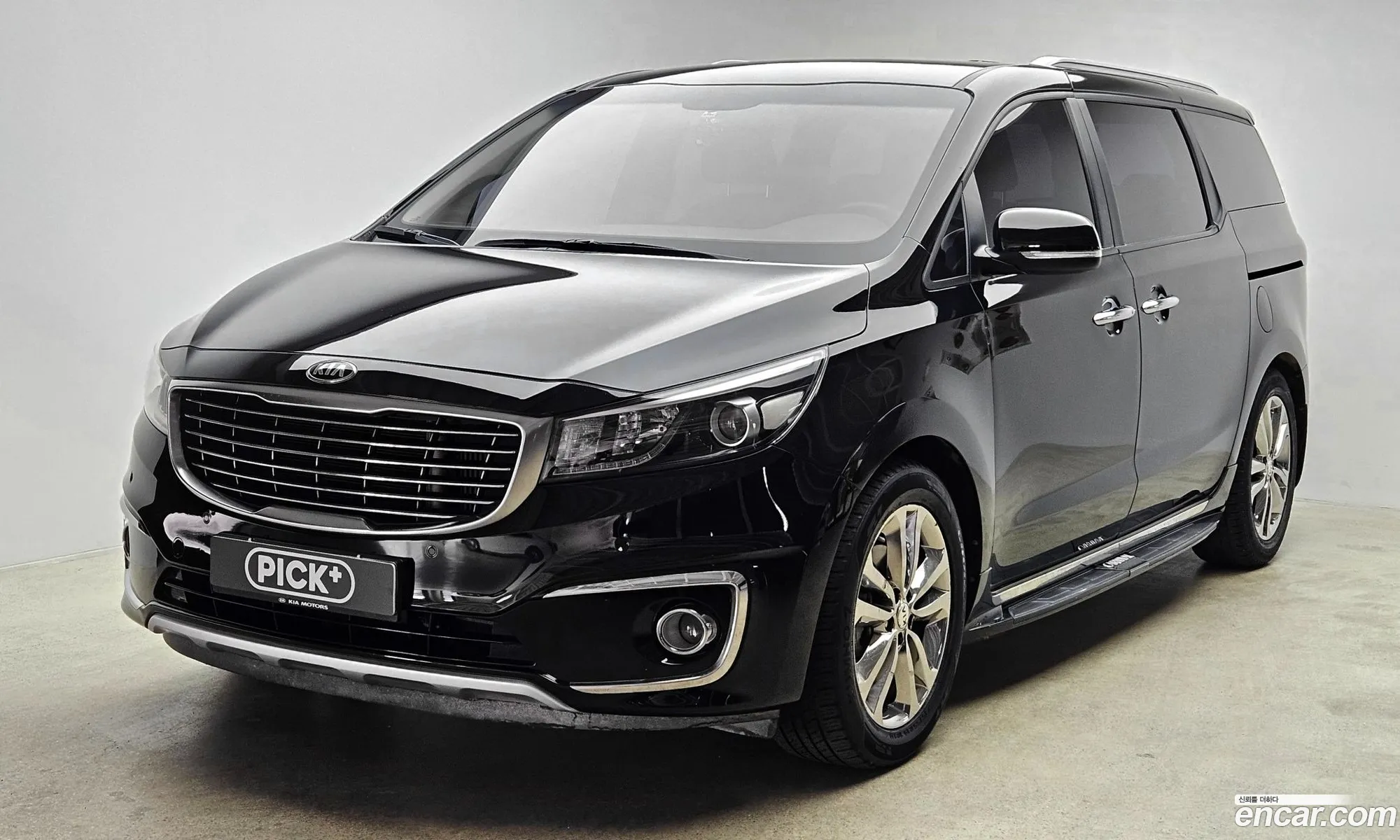 Kia Carnival 2015 — 4
