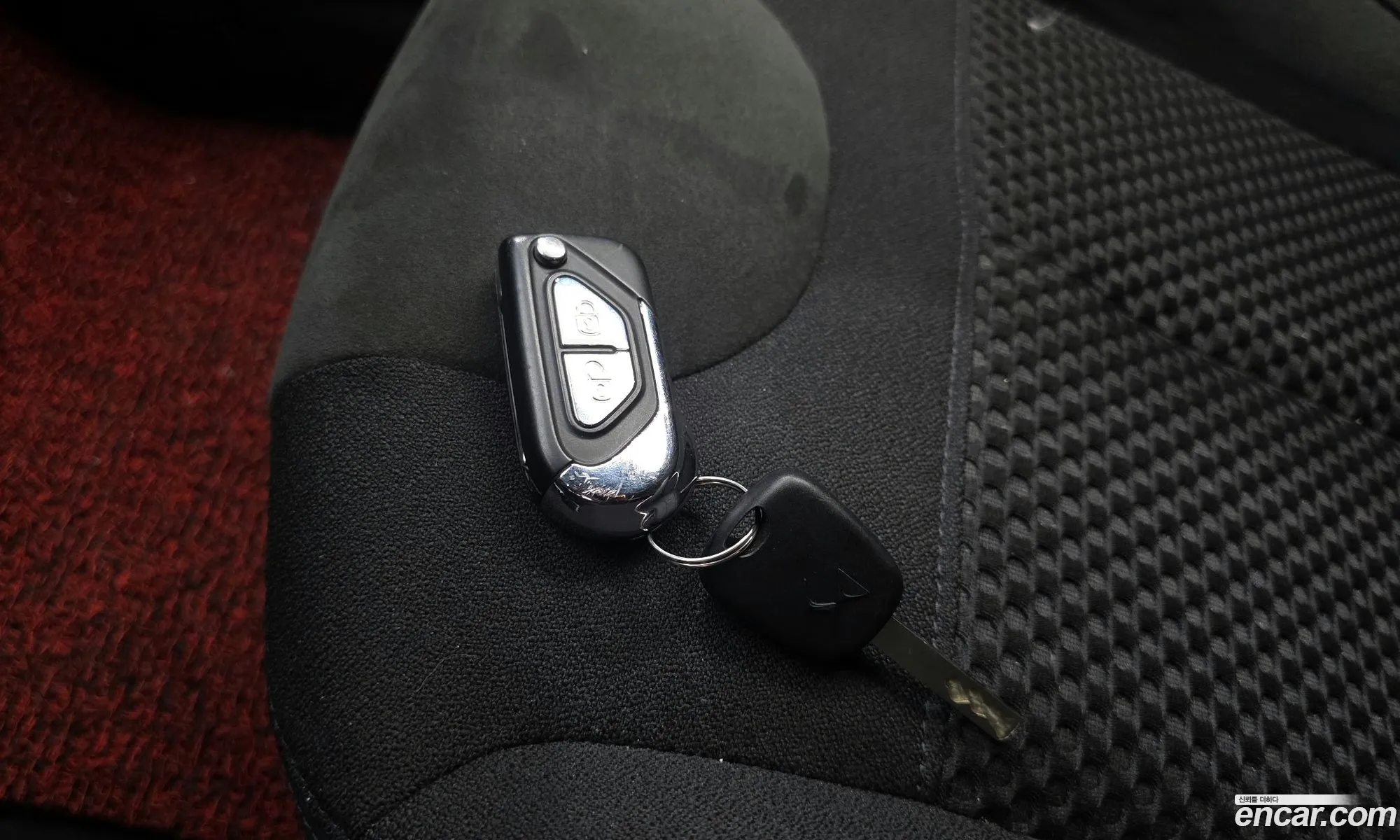 Citroen/DS DS3 2017 VF7SABHYMHW500152 — 33