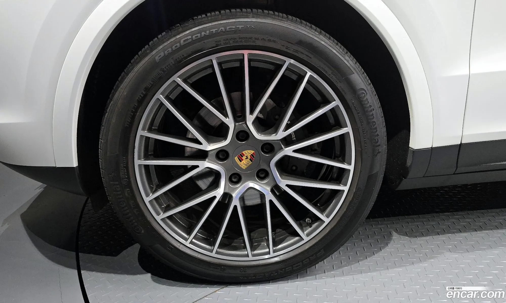 Porsche Cayenne 2020 WP1BA29YXLDA66710 — 24