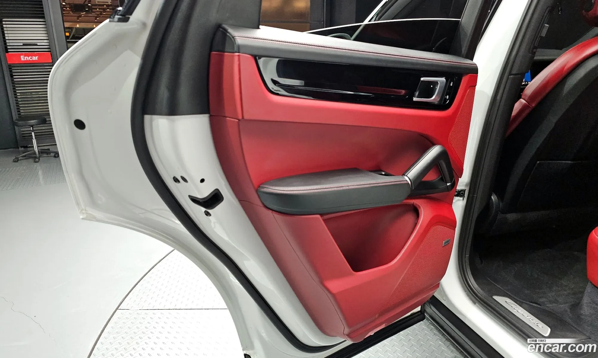 Porsche Cayenne 2020 WP1BA29YXLDA66710 — 32
