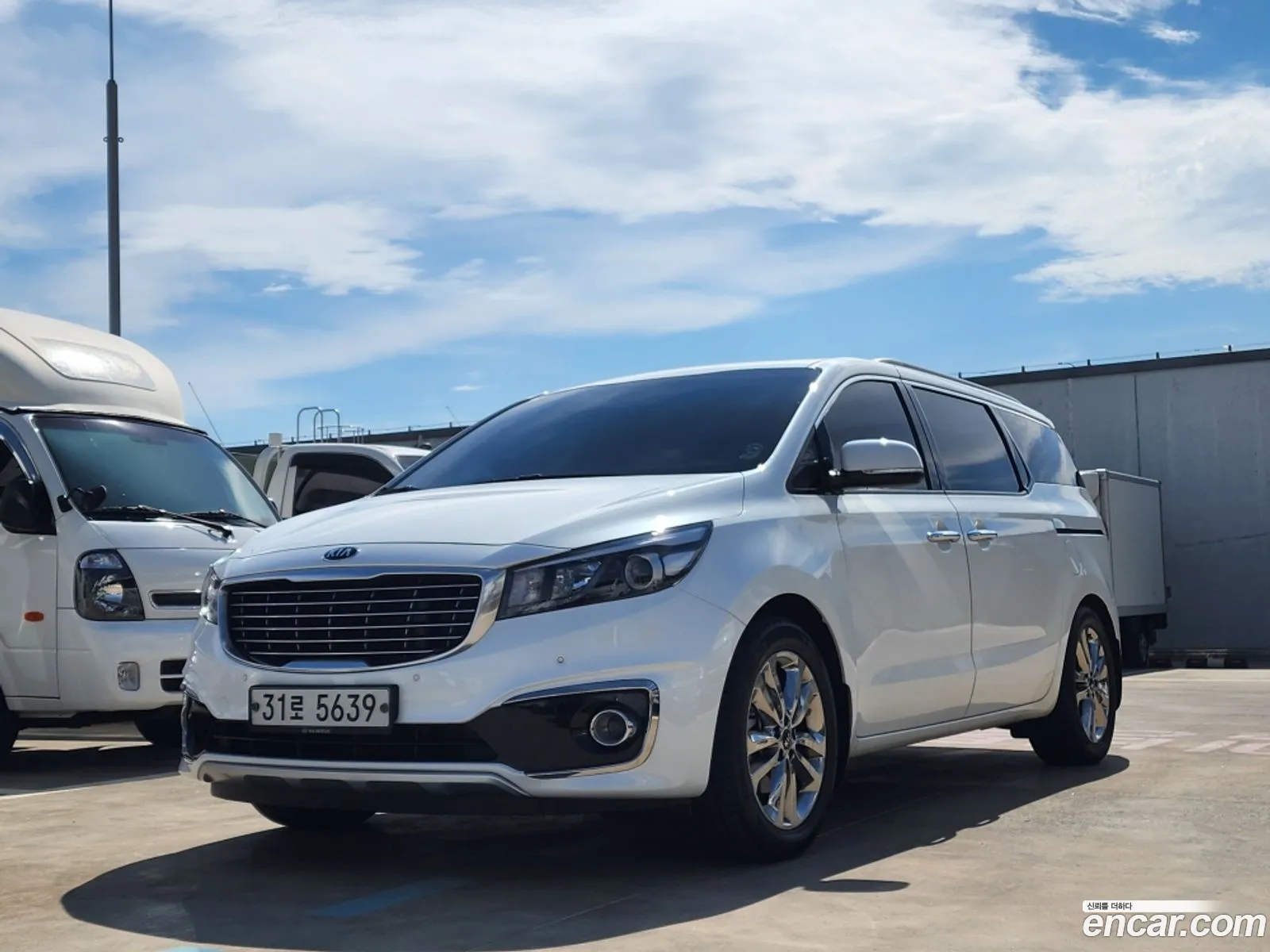 Kia Carnival 2015 — 4