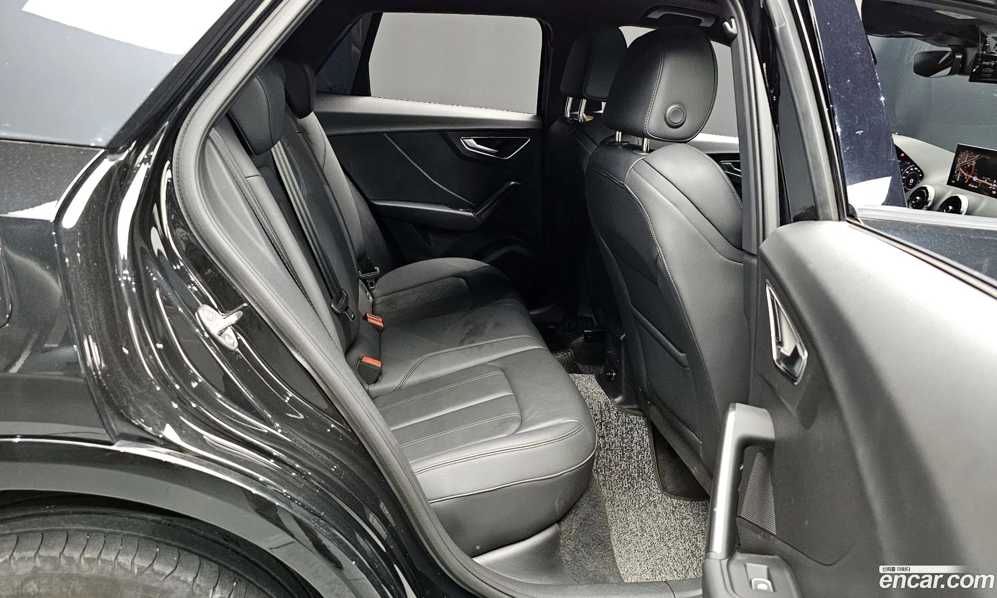 Audi Q2 2023 — 10