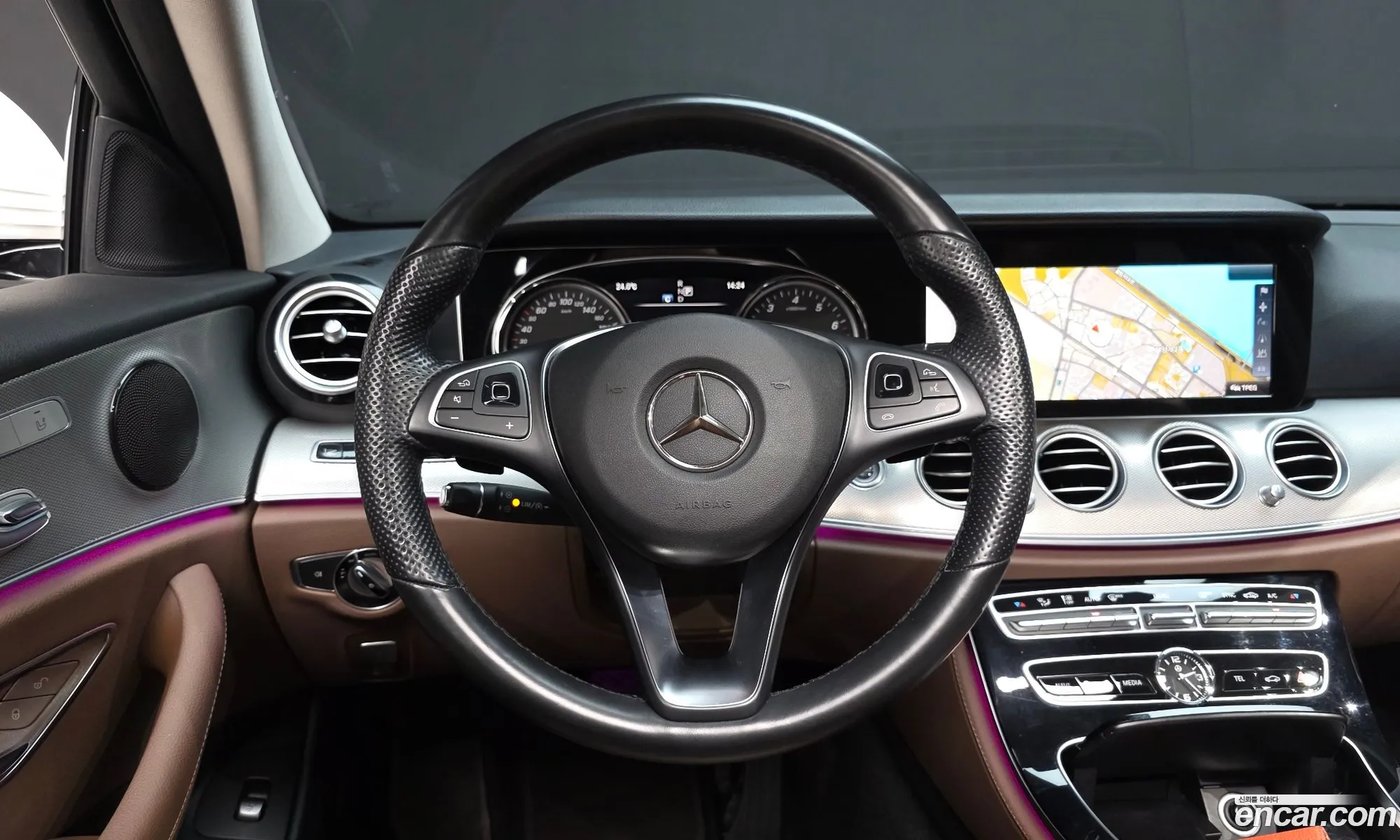 Mercedes-Benz E-Class W213 2016 WDDZF4CB1HA126096 — 6