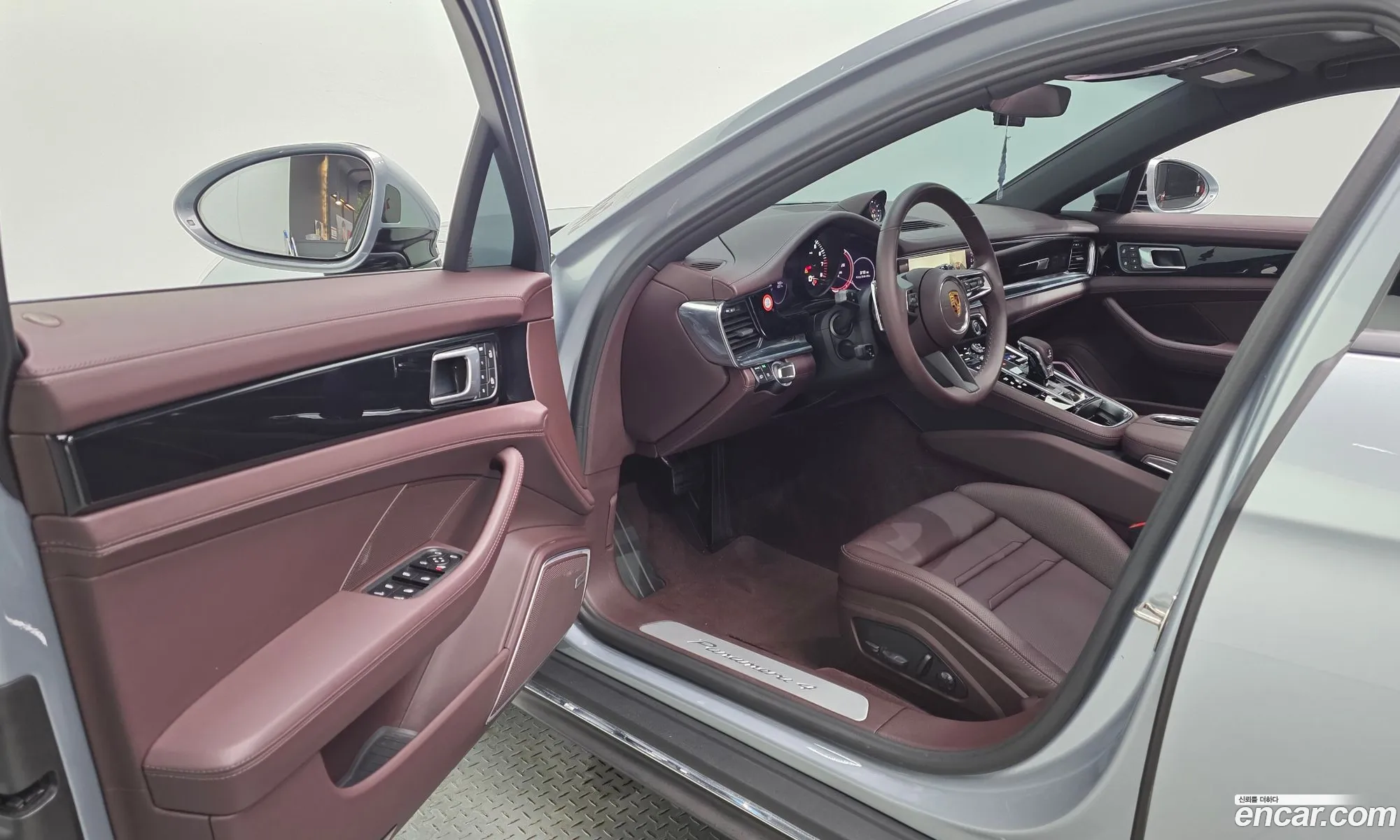 Porsche Panamera 2021 — 21