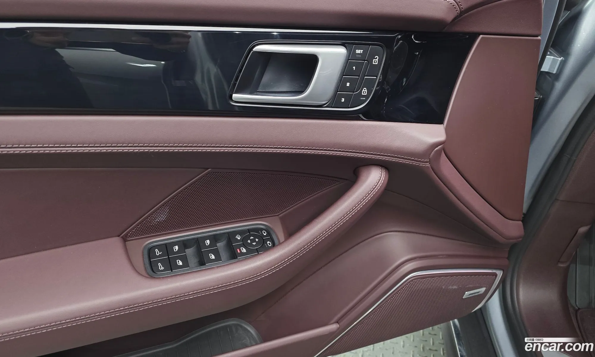 Porsche Panamera 2021 — 24