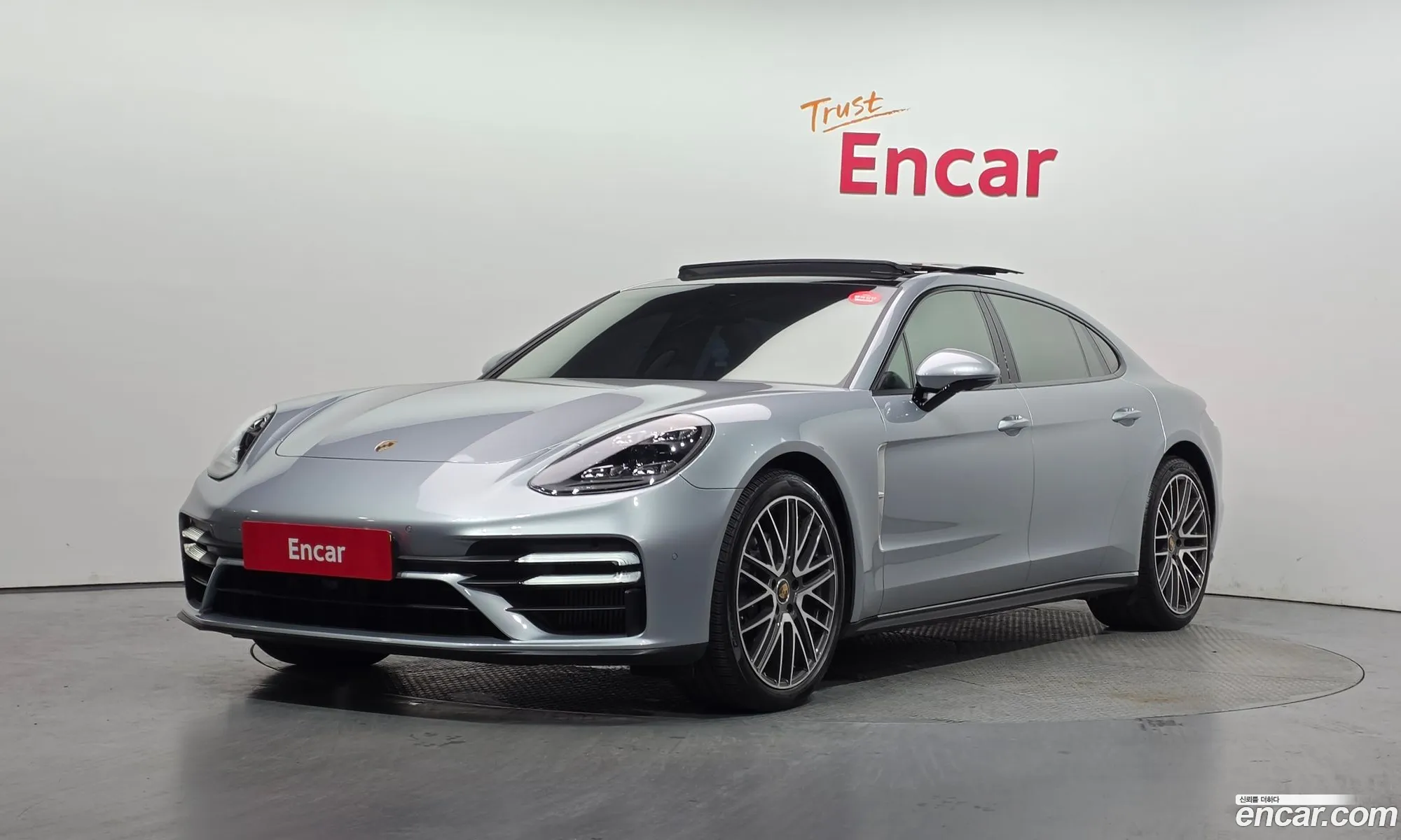 Porsche Panamera 2021 — 30