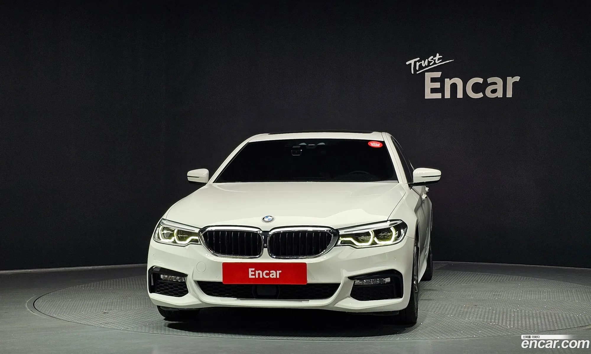 BMW 5 Series 2018 — 16